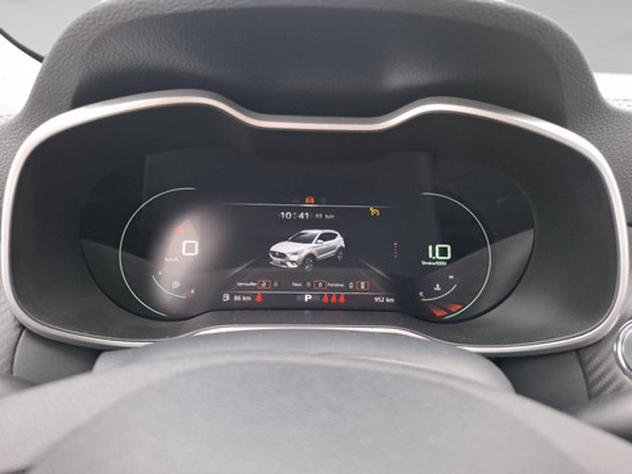 MG ZS 1.0 T-GDi AT LUXURY (2024) - Photo 2