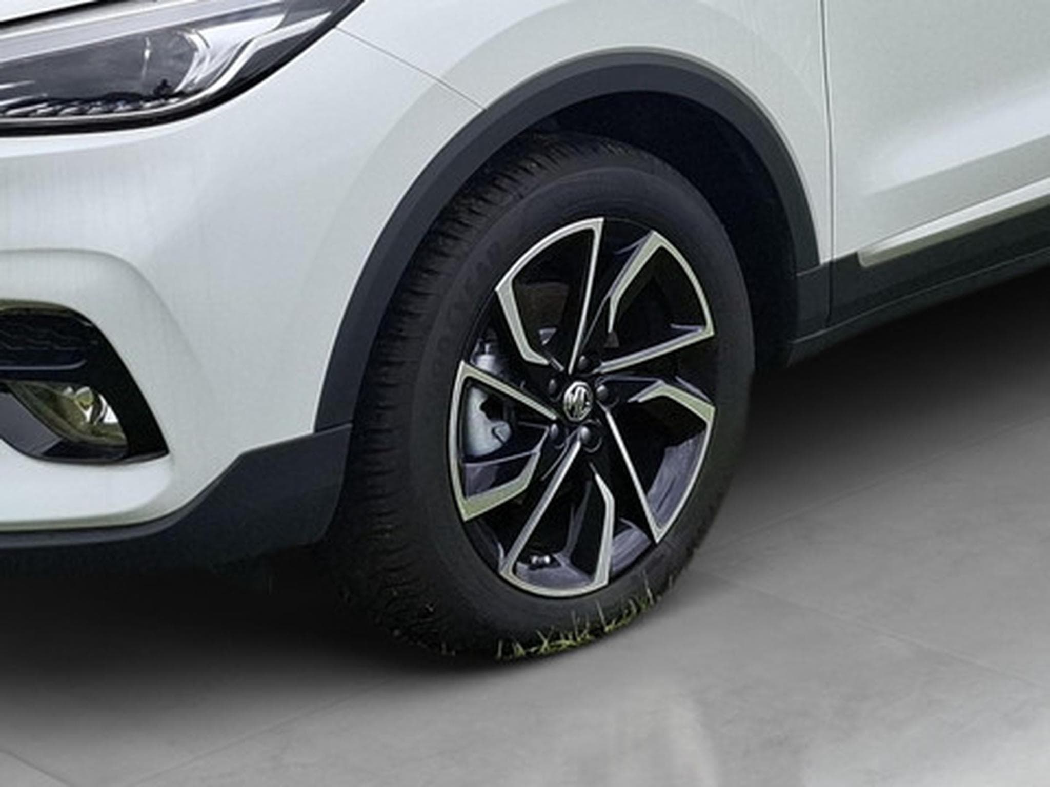MG ZS 1.0 T-GDi AT LUXURY (2024) - Photo 20