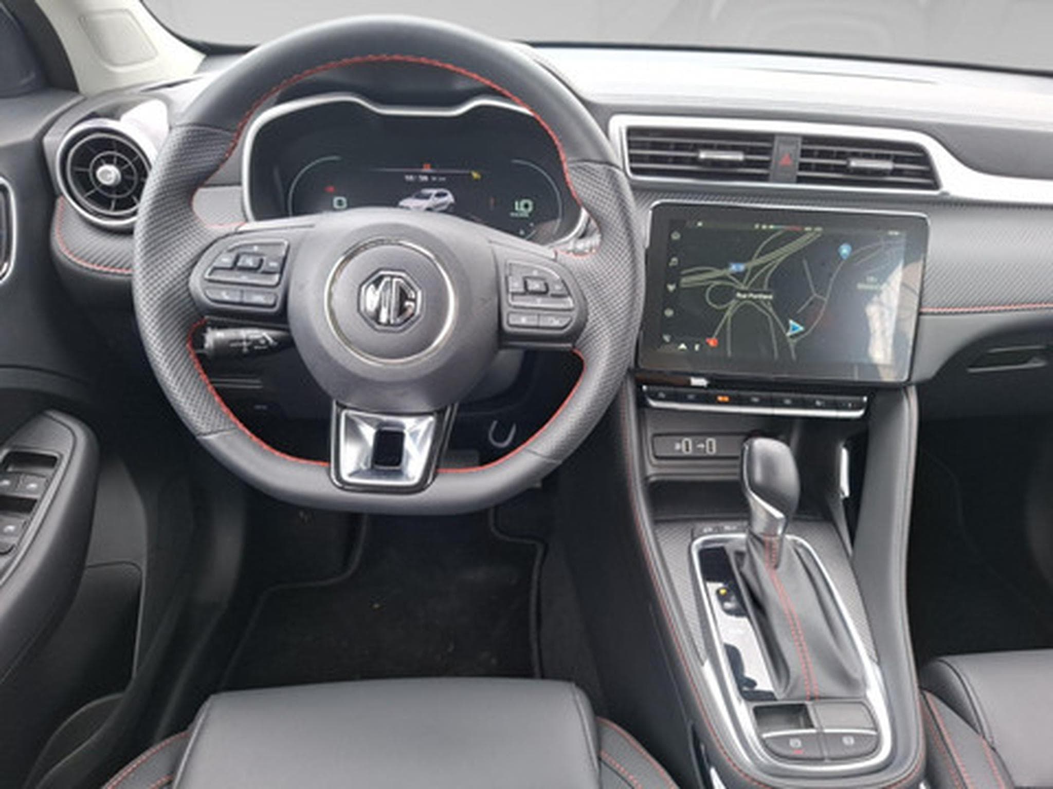 MG ZS 1.0 T-GDi AT LUXURY (2024) - Photo 6