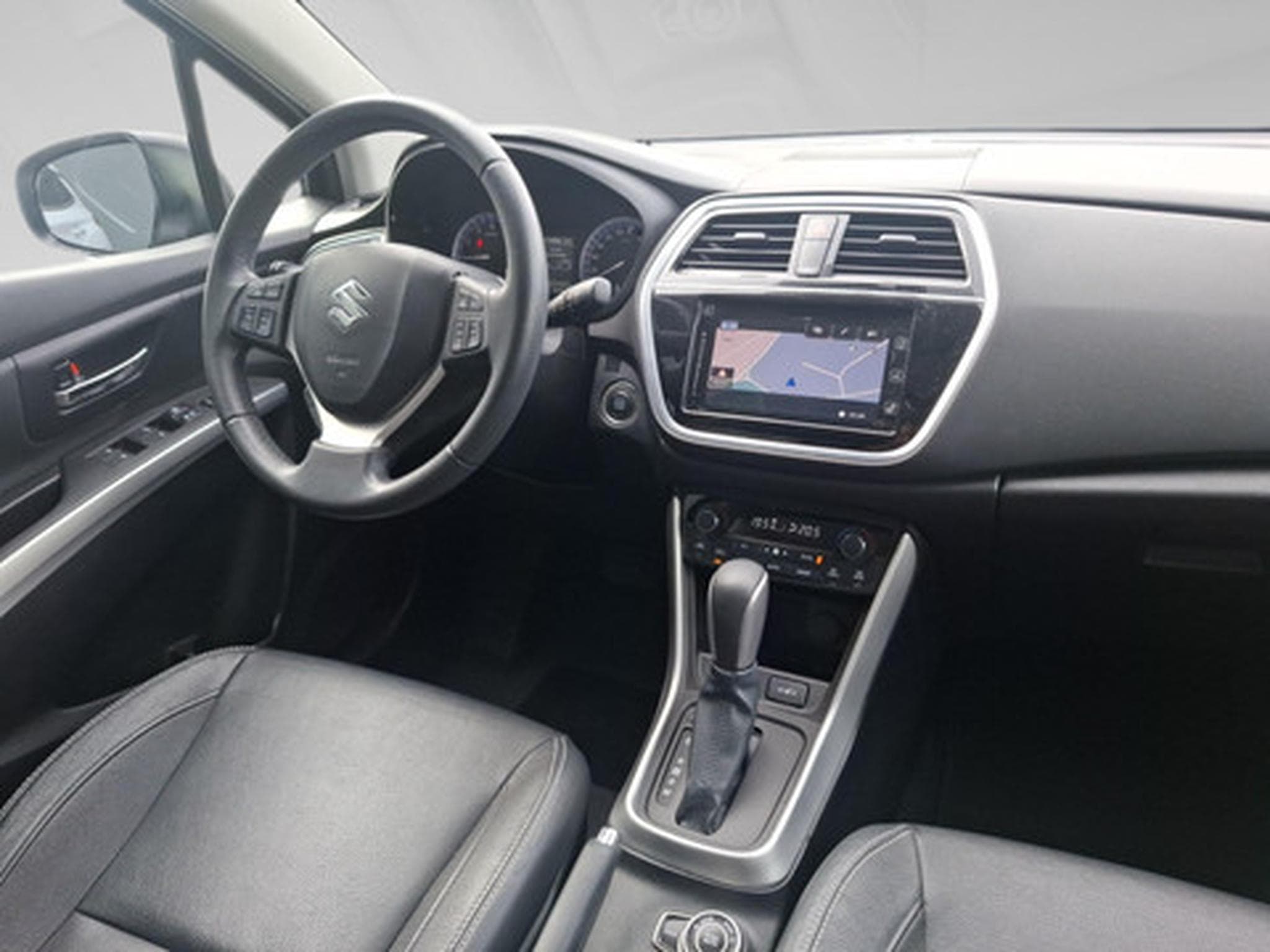 Suzuki S-Cross 1.4 Grand Luxe Xtra A/T 4x4 (2017) - Foto 7