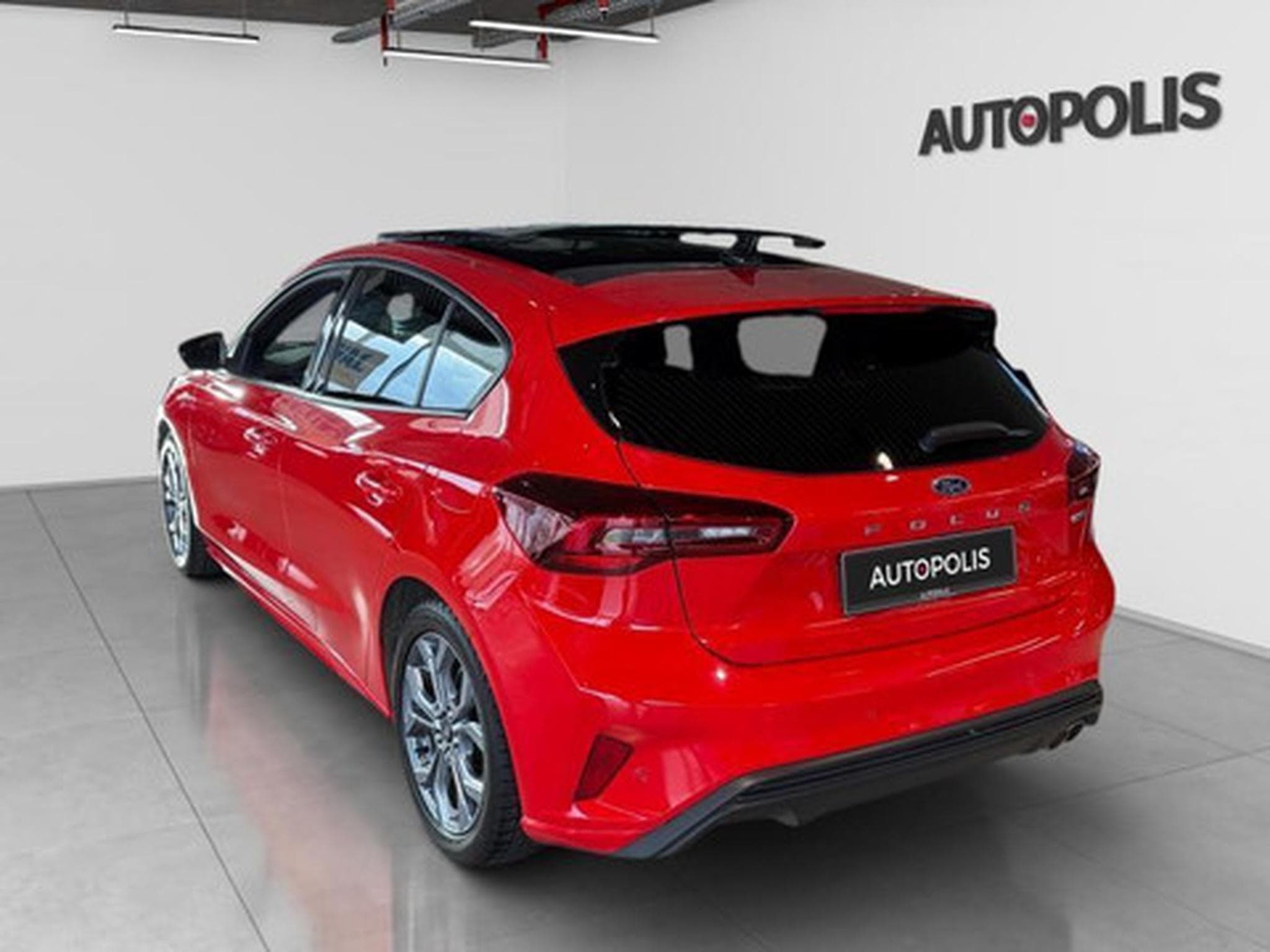 Ford Focus 1.0i EcoBst MHEV 92kW ST-Line Style DCT (2026) - Photo 17