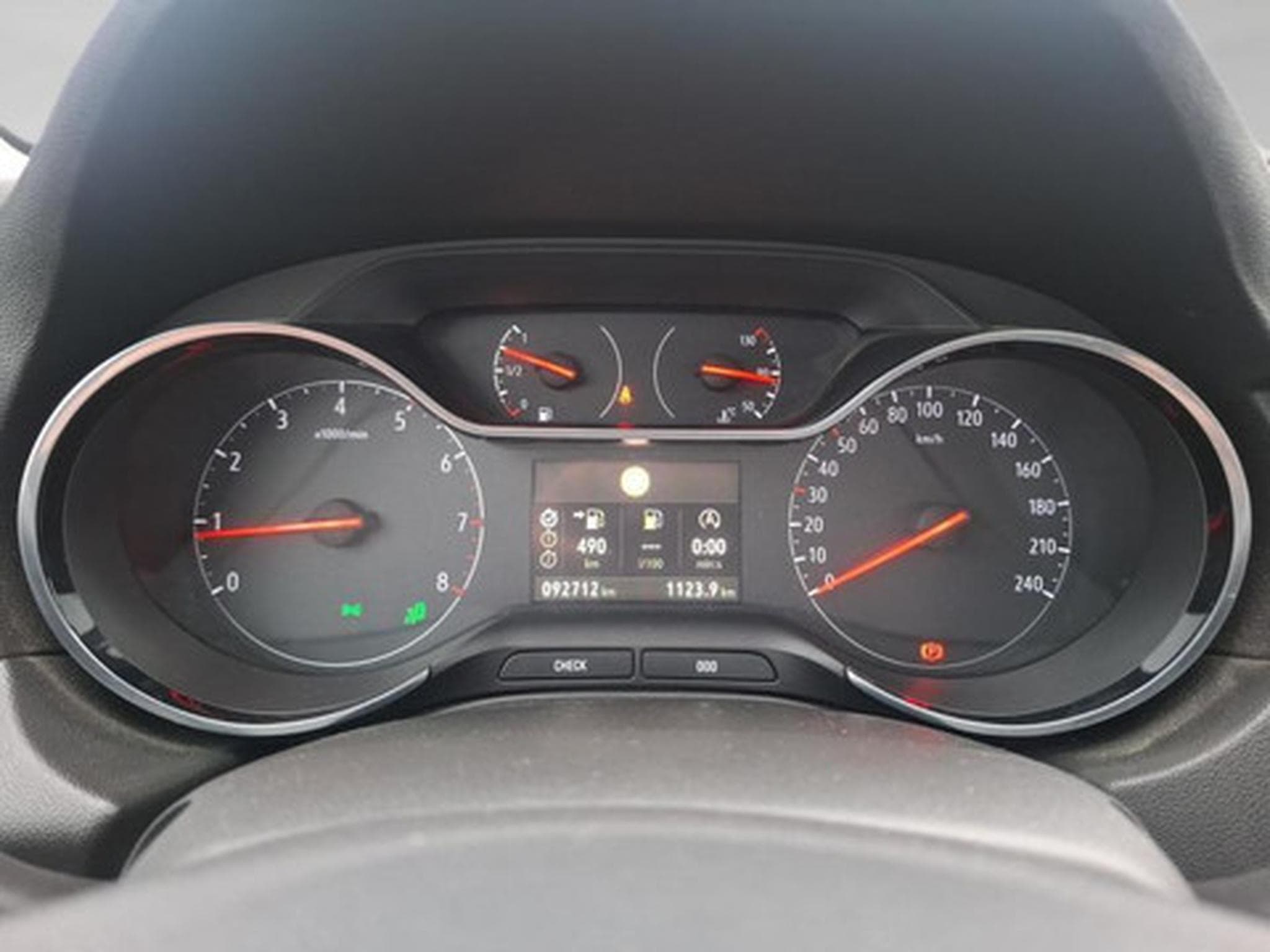 Opel Grandland 1.5 Turbo ECOTEC D S/S MT6 Innovation (2026) - Photo 2