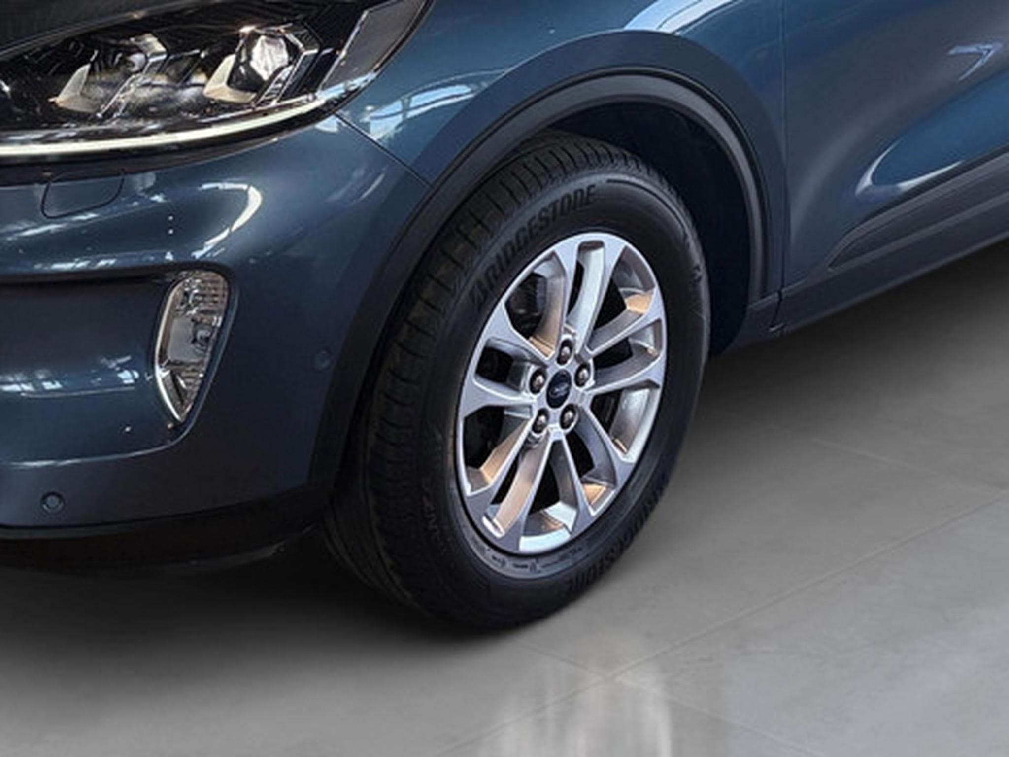 Ford Kuga 1.5i EcoB. 110kW S/S Titanium (2026) - Photo 20