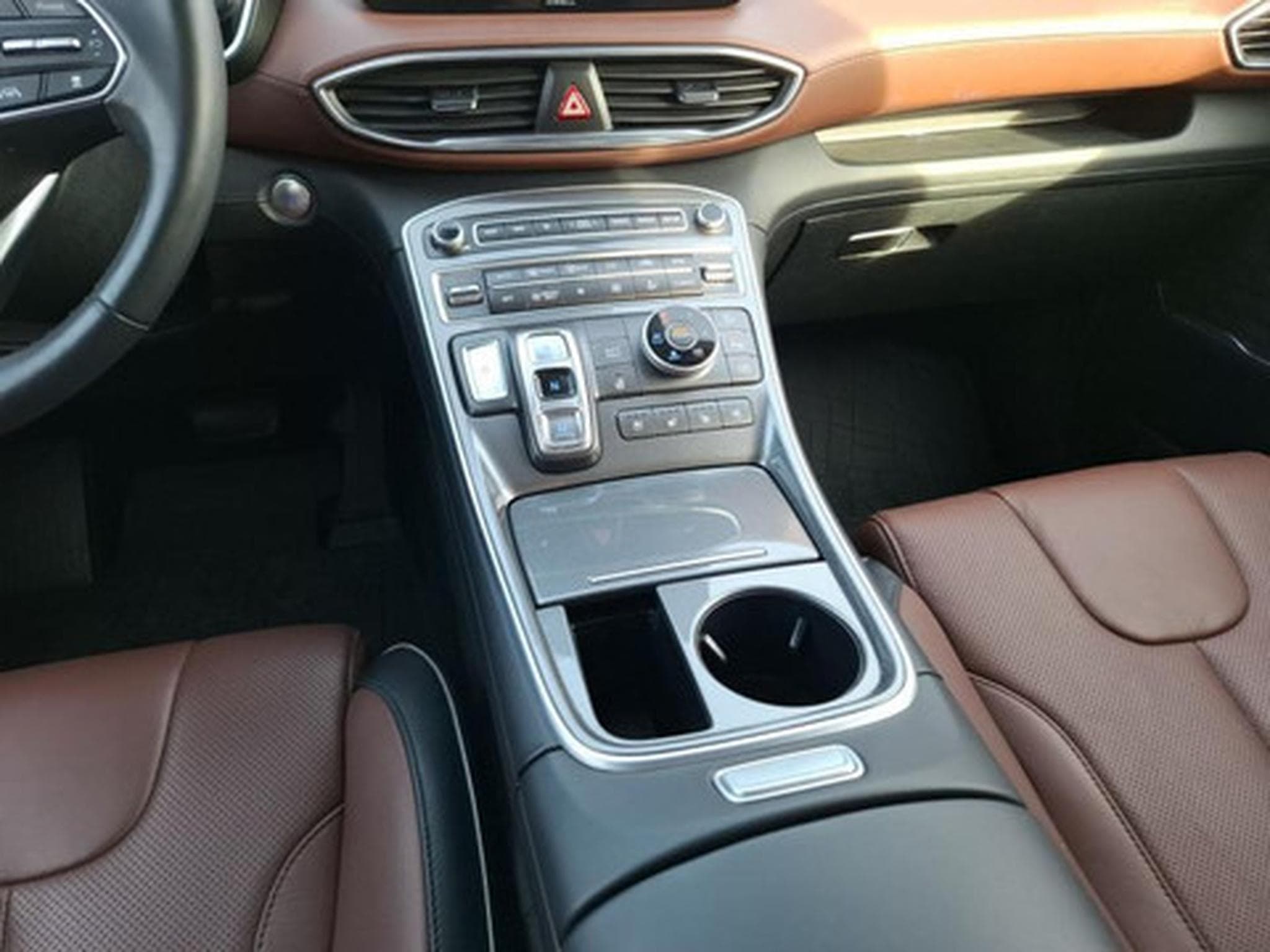 Hyundai Santa Fe 1.6 T-GDi Hybrid 4x4 Shine Aut. (2026) - Photo 9