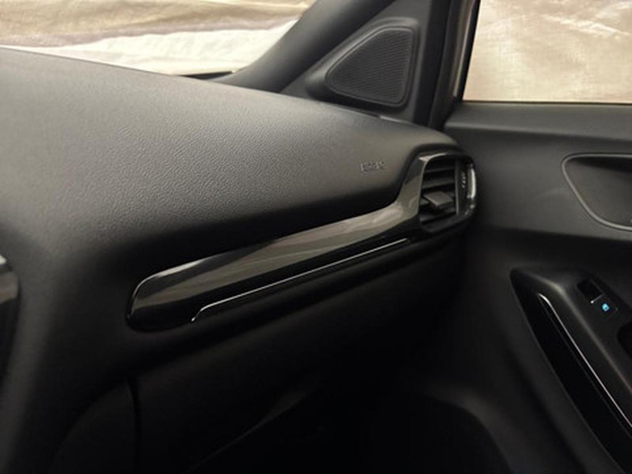 Ford Puma 1.0i Ecoboost mHEV 114kW Aut. ST-Line (2026) - Photo 10