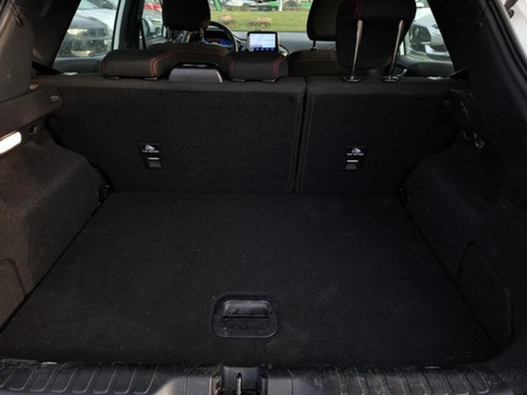 Ford Puma 1.0i Ecoboost MHEV 92kW Aut. ST-Line V (2026) - Photo 12