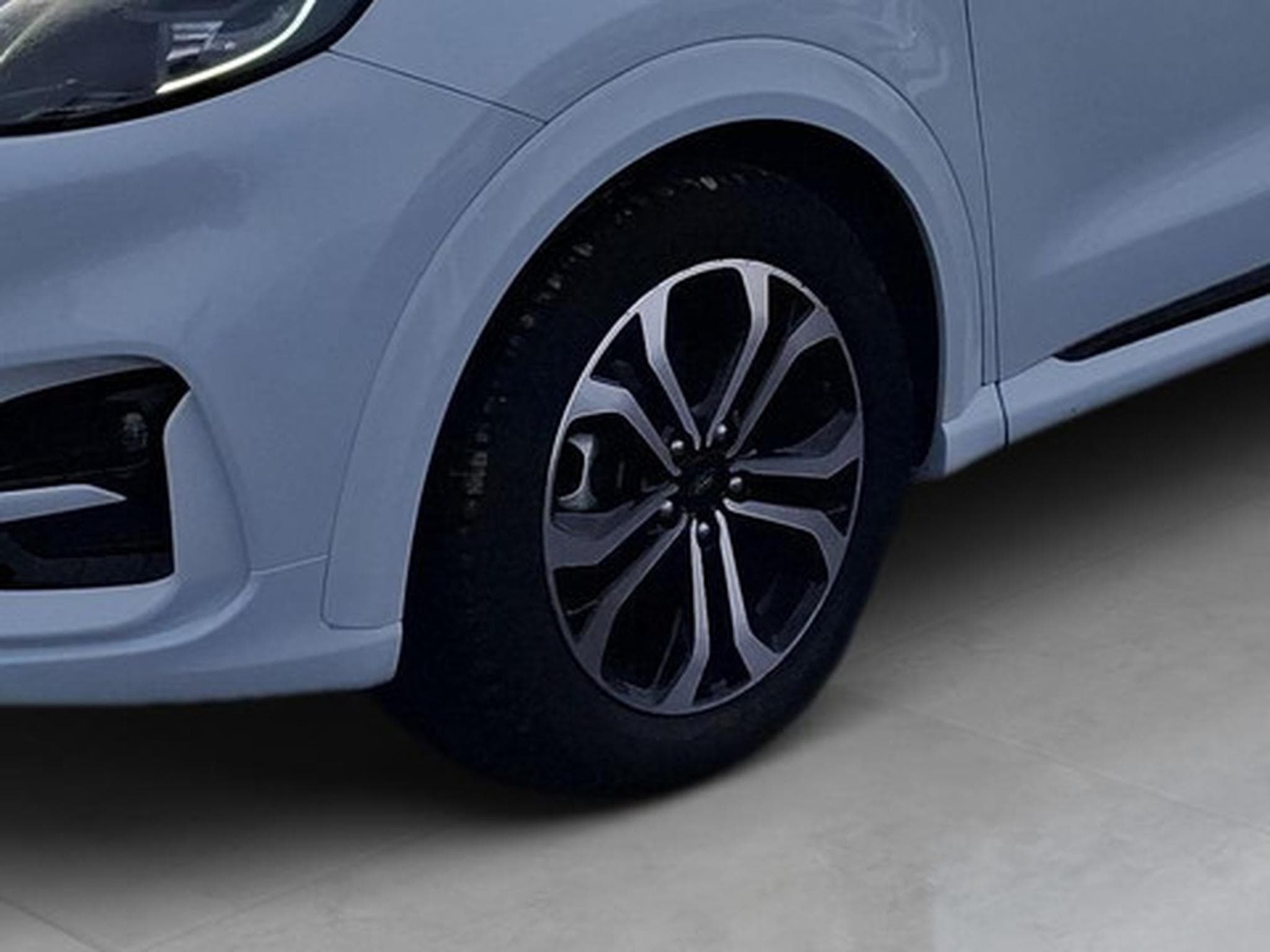 Ford Puma 1.0i Ecoboost MHEV 92kW Aut. ST-Line V (2026) - Photo 20