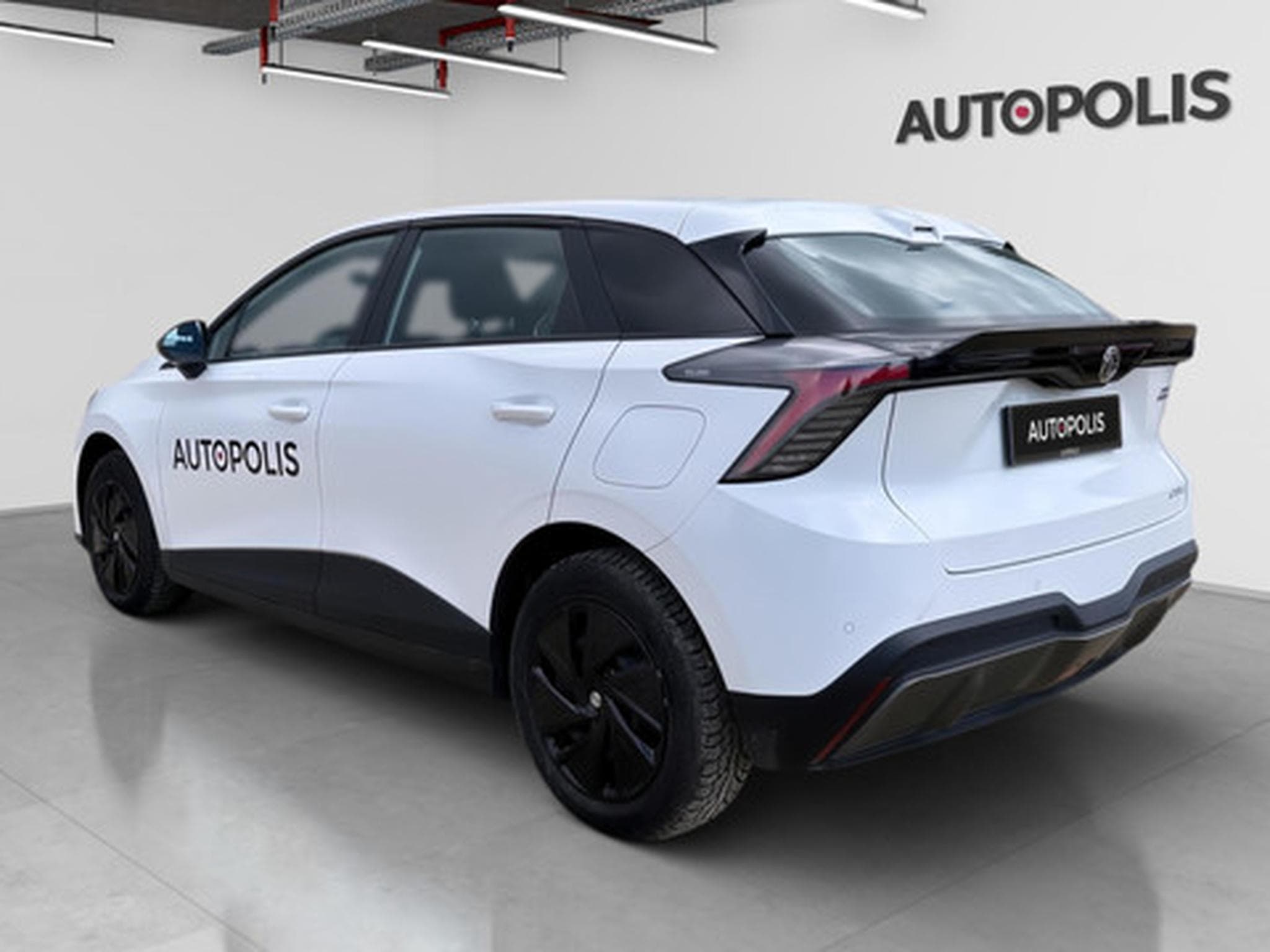 MG MG4 STANDARD (2026) - Photo 2