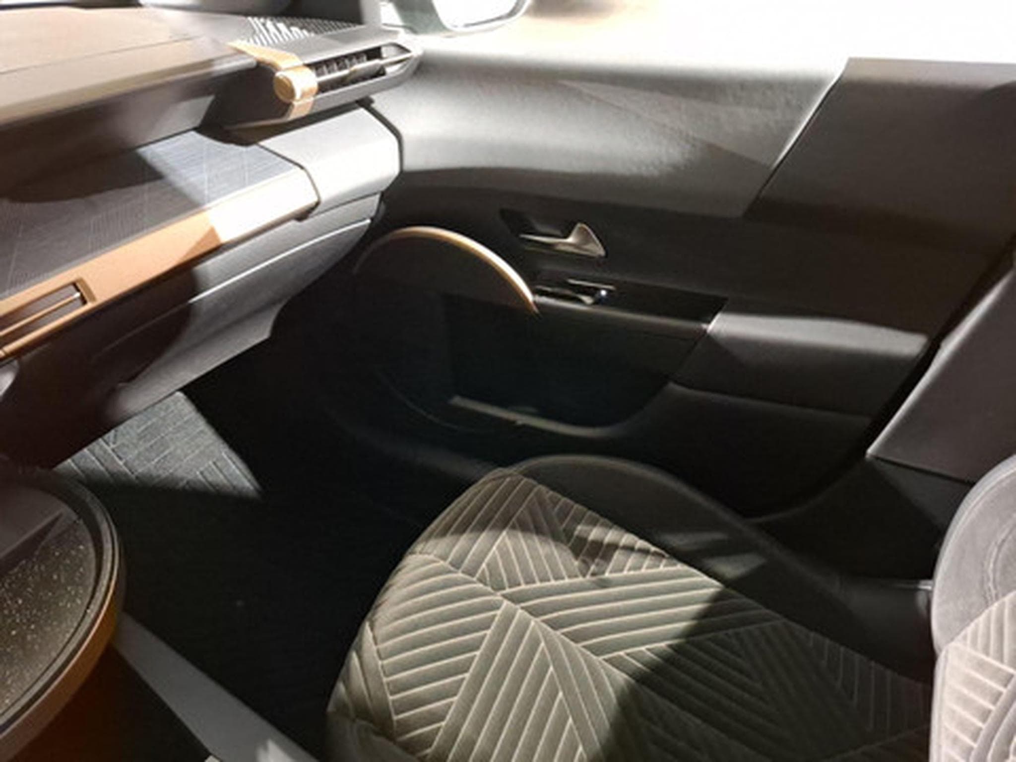 Lancia Ypsilon 1.2 LX Hybride (2026) - Photo 17