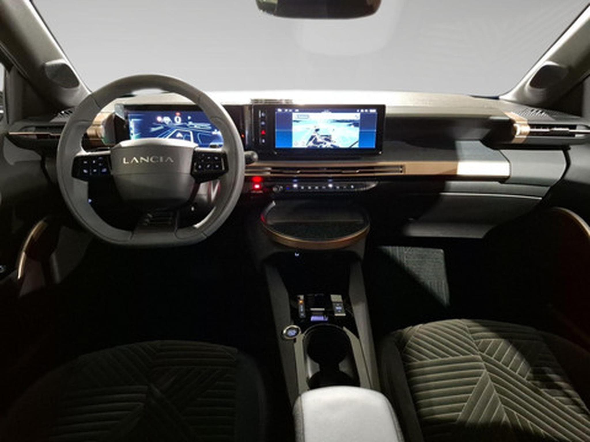 Lancia Ypsilon 1.2 LX Hybride (2026) - Photo 3