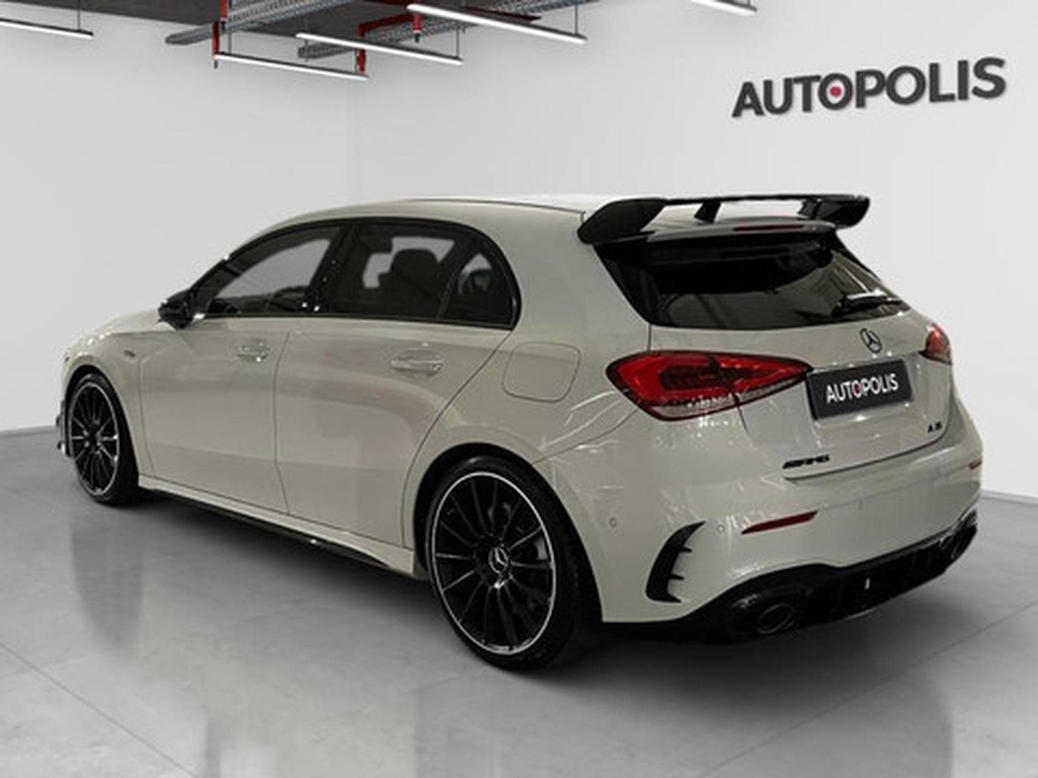 Mercedes A 35 AMG A 4MATIC (2026) - Photo 14