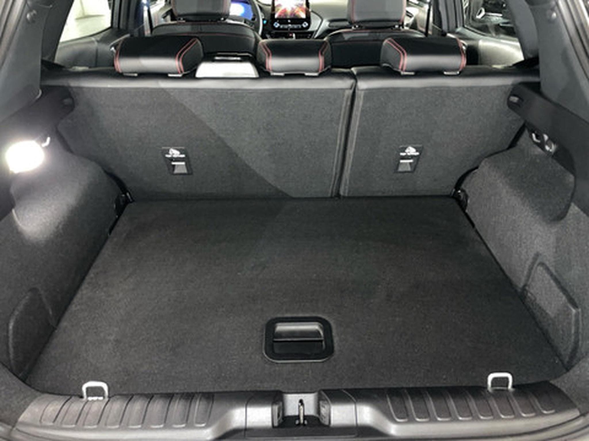 Ford Puma 1,0 EcoBoost Hybrid 114kW ST-Line Auto (2026) - Photo 12