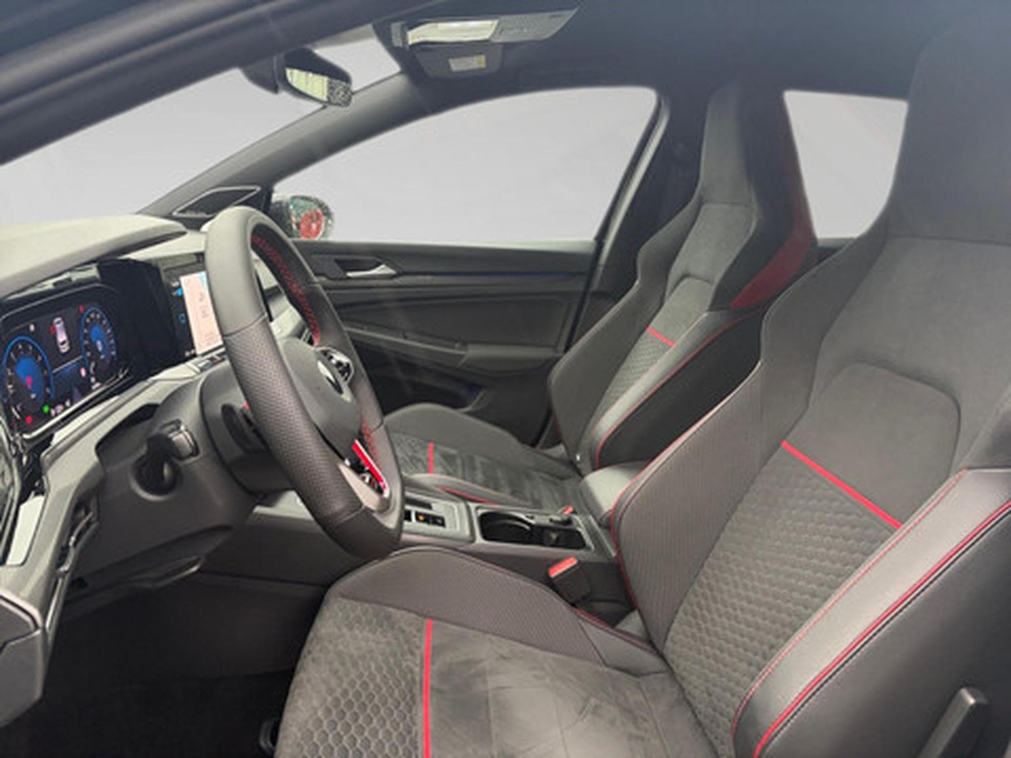 VW Golf VIII GTI (2026) - Photo 4