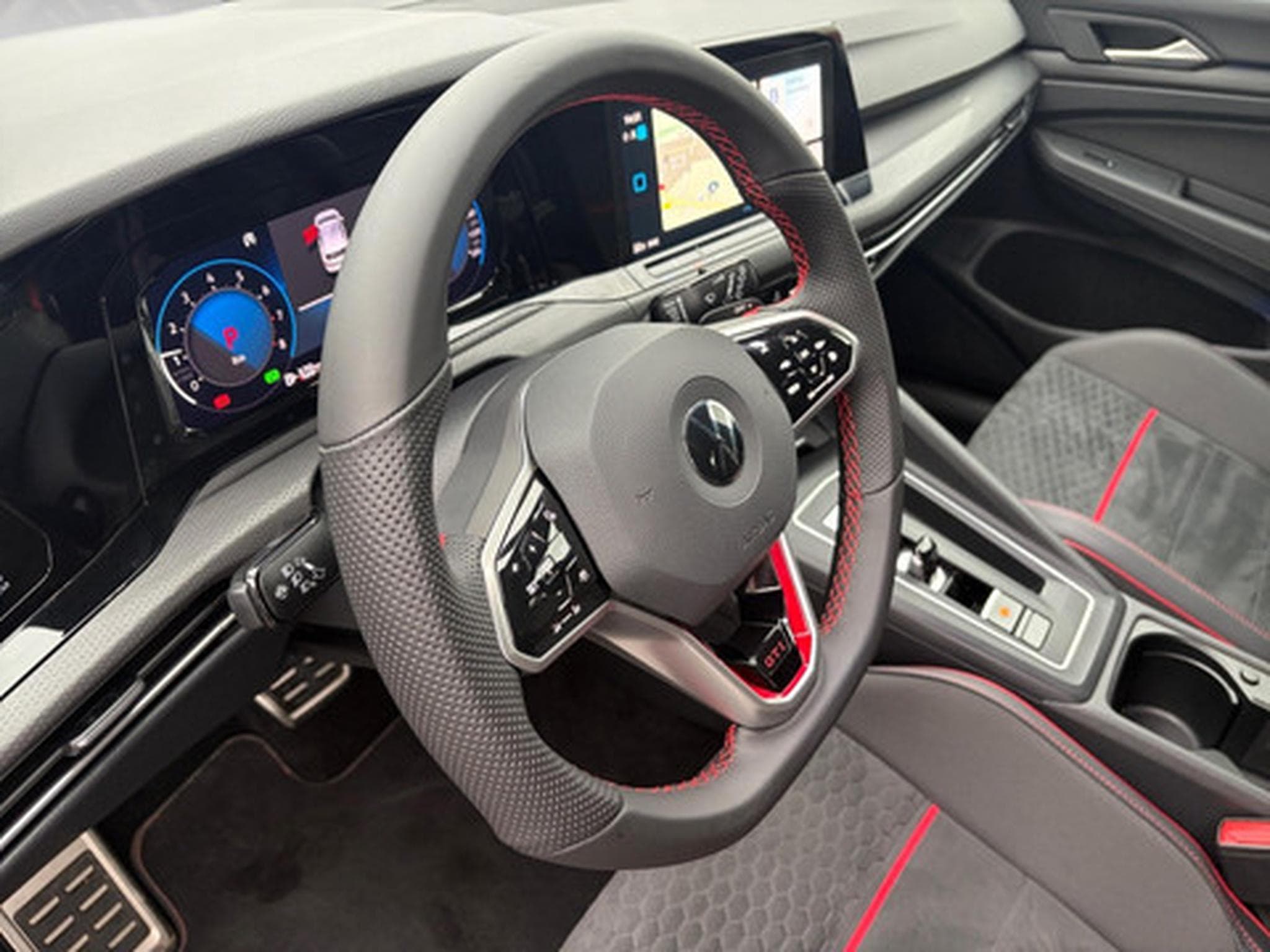 VW Golf VIII GTI (2026) - Photo 8