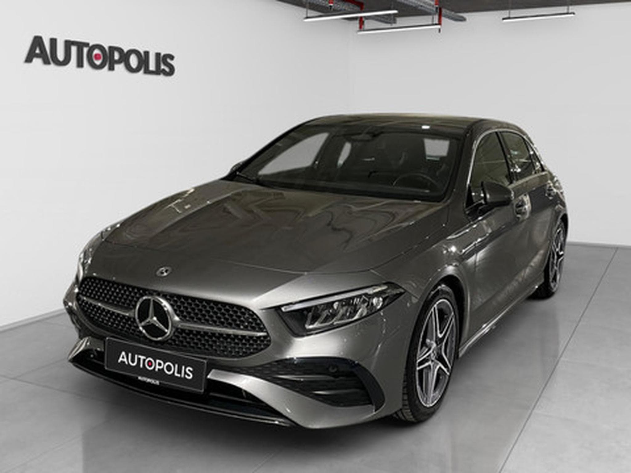 Mercedes A 200 1.3 hatchback AMG EDITION (2025) - Photo 17