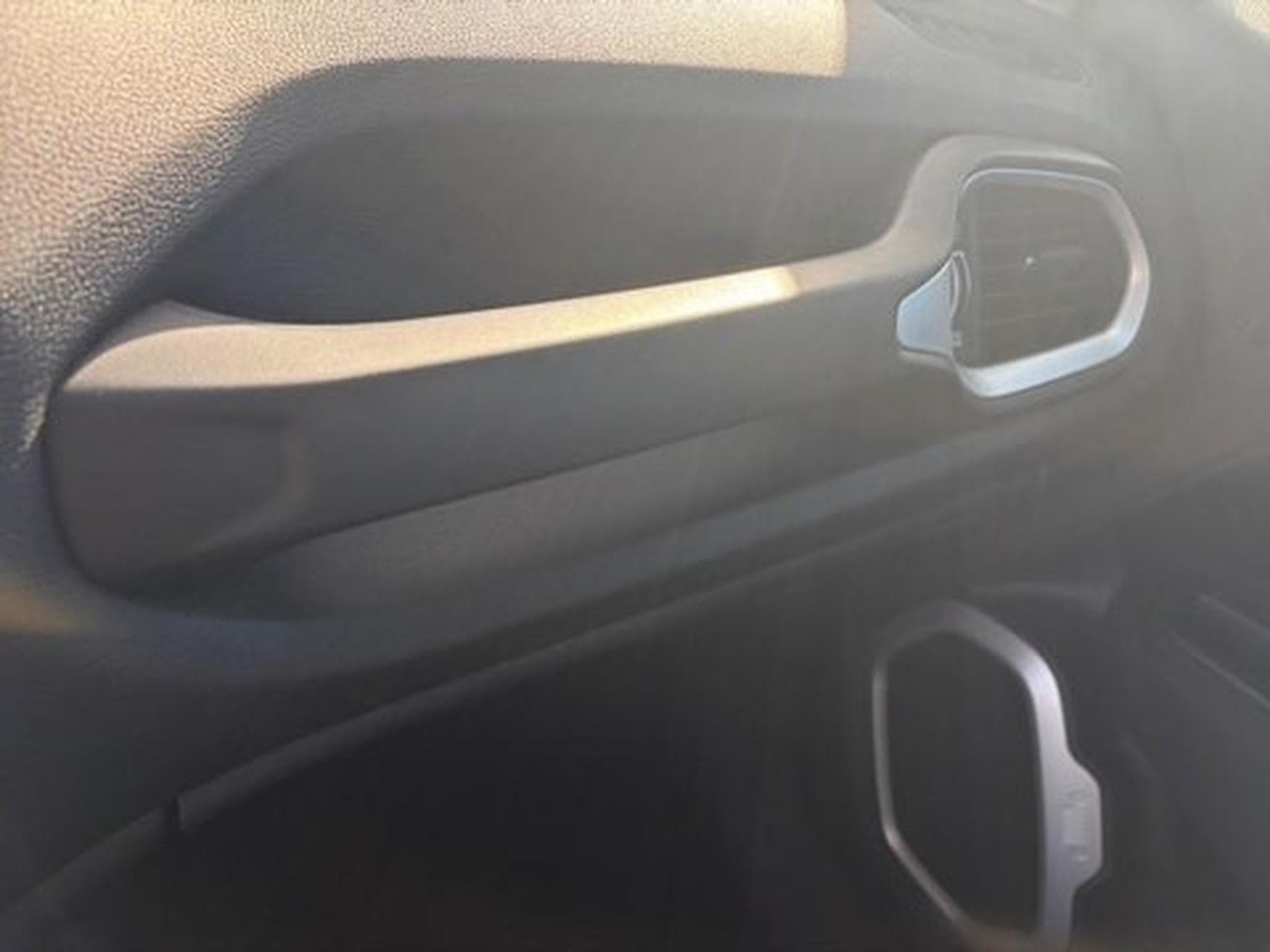 Jeep Renegade 1.6 MJD 115 4x2 DDCT Limited (2019) - Foto 10