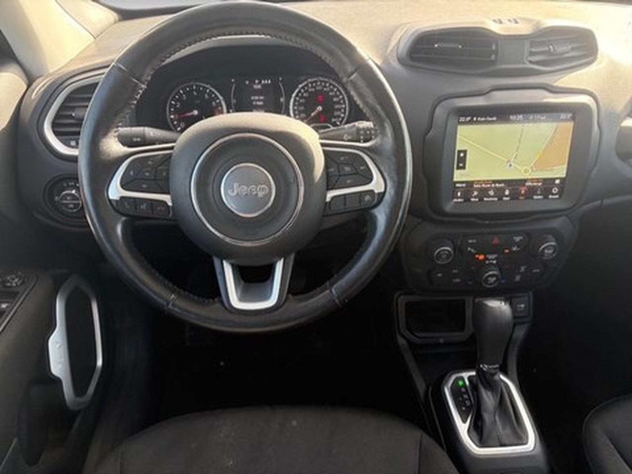 Jeep Renegade 1.6 MJD 115 4x2 DDCT Limited (2019) - Foto 7