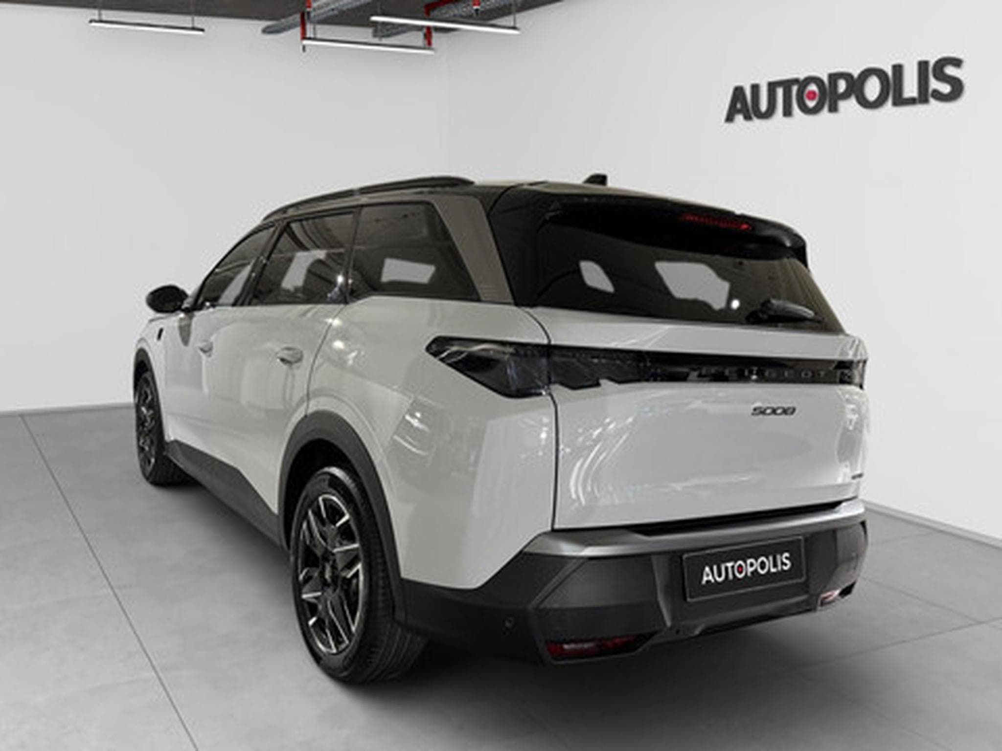 Peugeot 5008 1.2 HYBRID 136 e-DSC6 GT (2026) - Photo 19