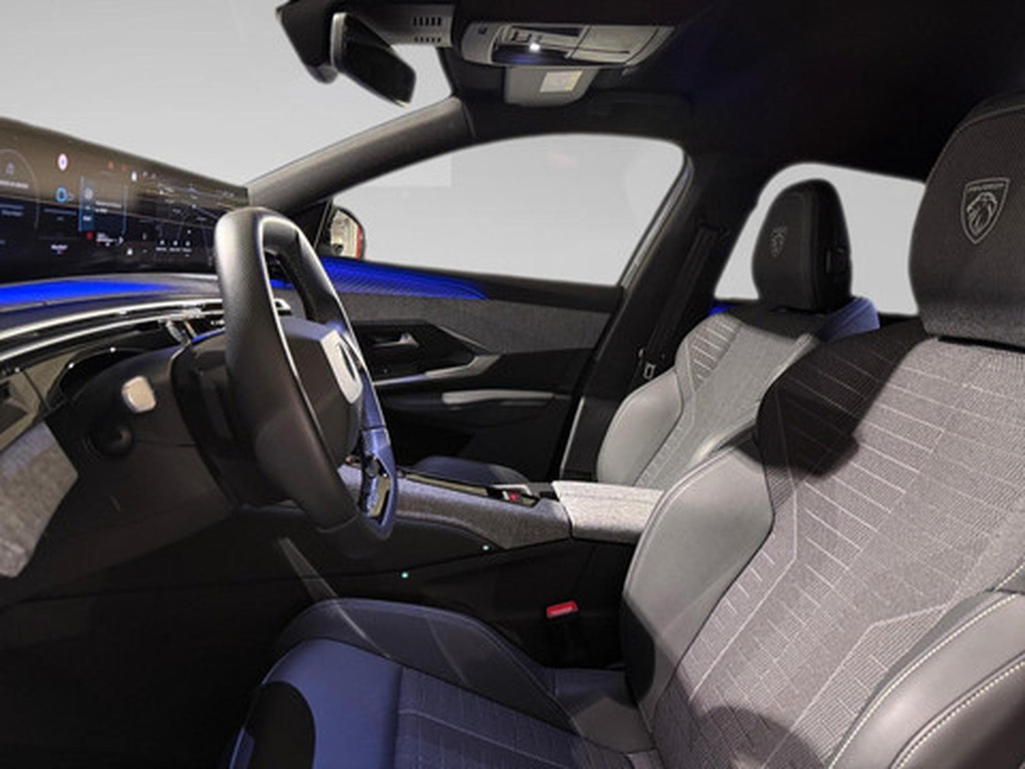 Peugeot 5008 1.2 HYBRID 136 e-DSC6 GT (2026) - Photo 4