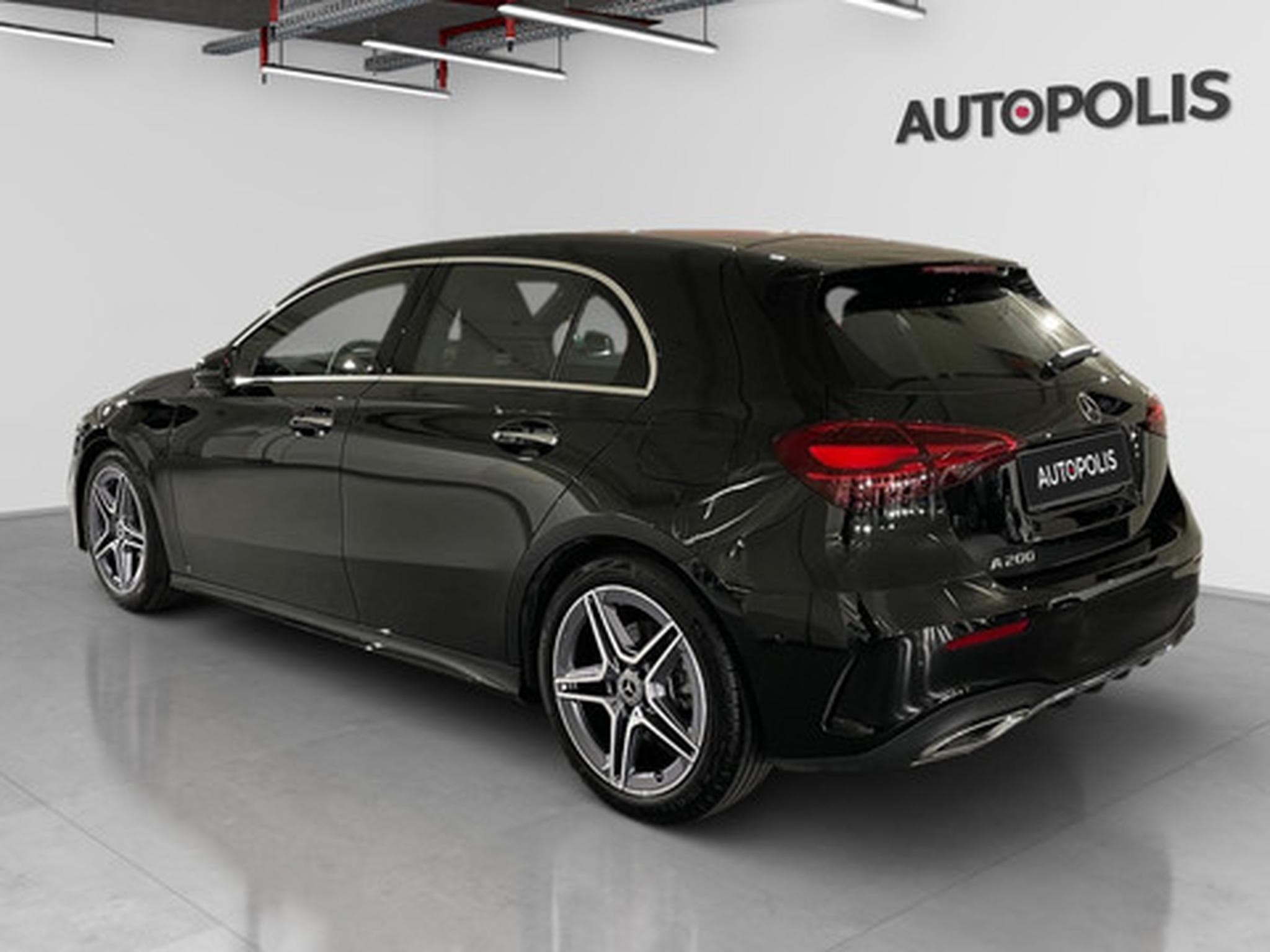 Mercedes A 200 1.3 hatchback AMG EDITION (2025) - Photo 13