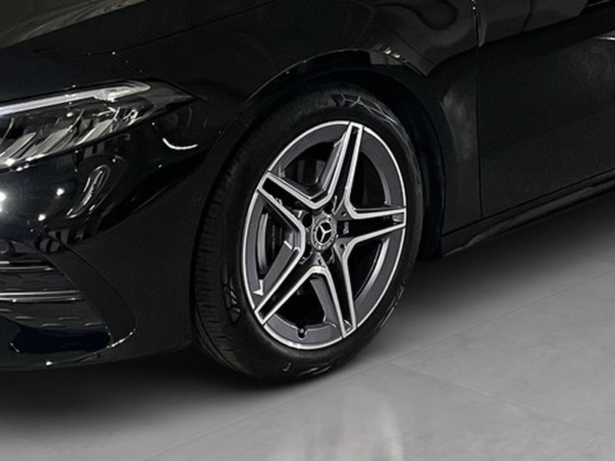 Mercedes A 200 1.3 hatchback AMG EDITION (2025) - Photo 20