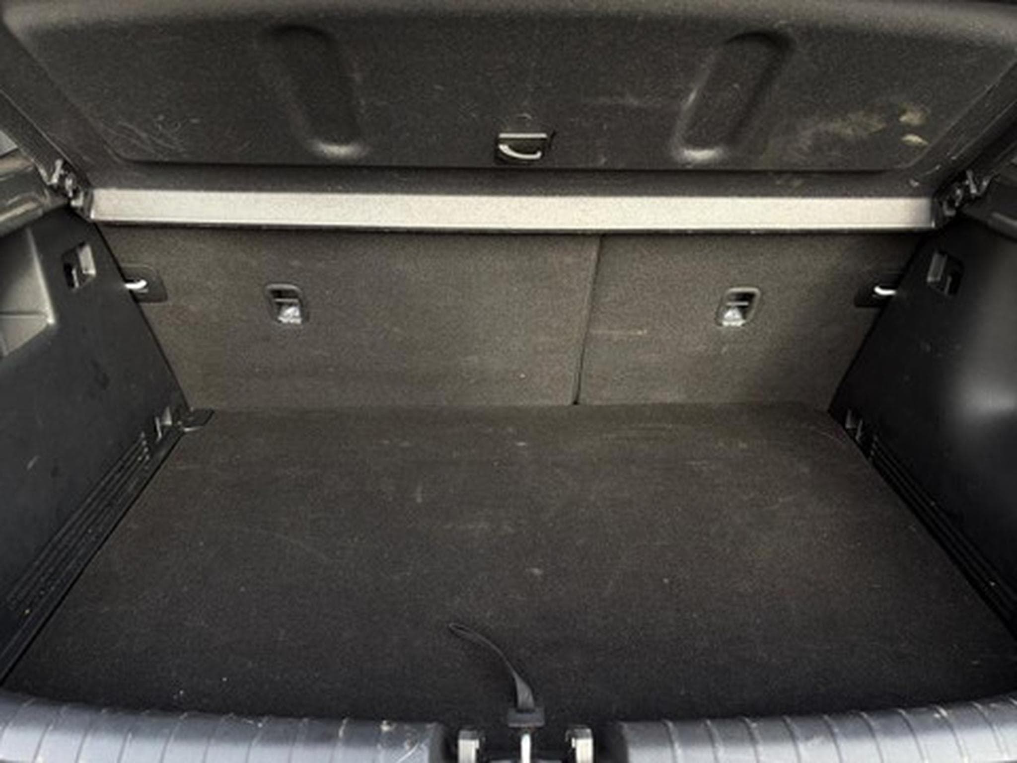 Kia Stonic 1.0 T 100 GT Line DCT (2026) - Photo 12