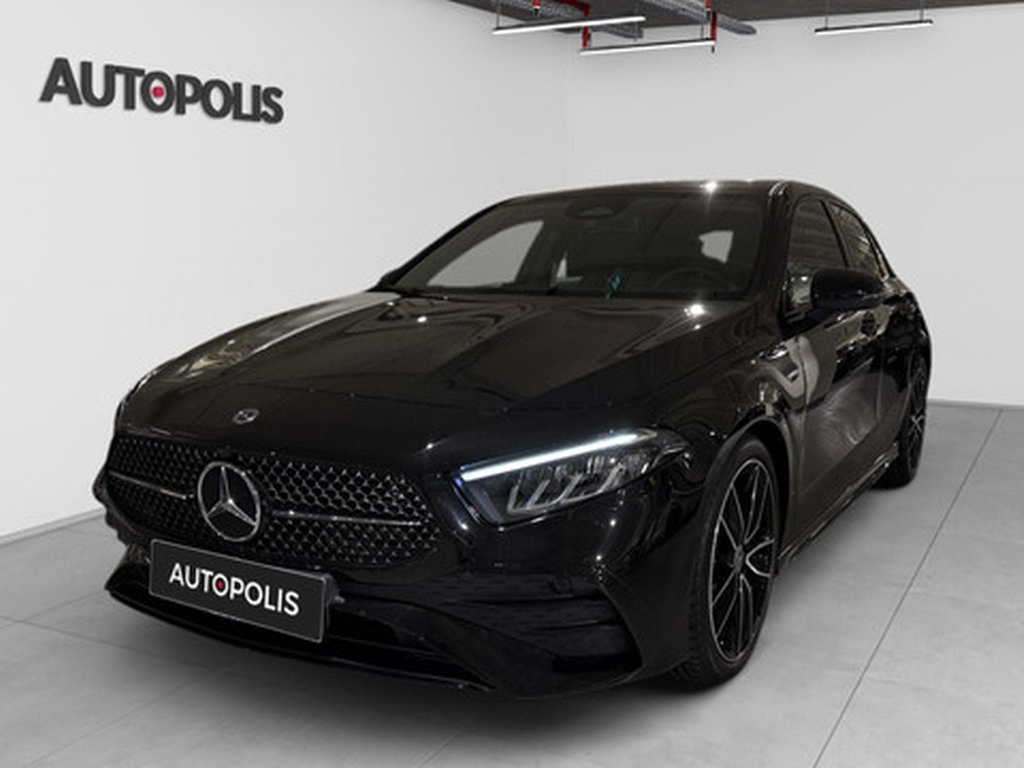 Mercedes A 200 1.3 hatchback AMG NIGHT EDITION (2026) - Foto 17