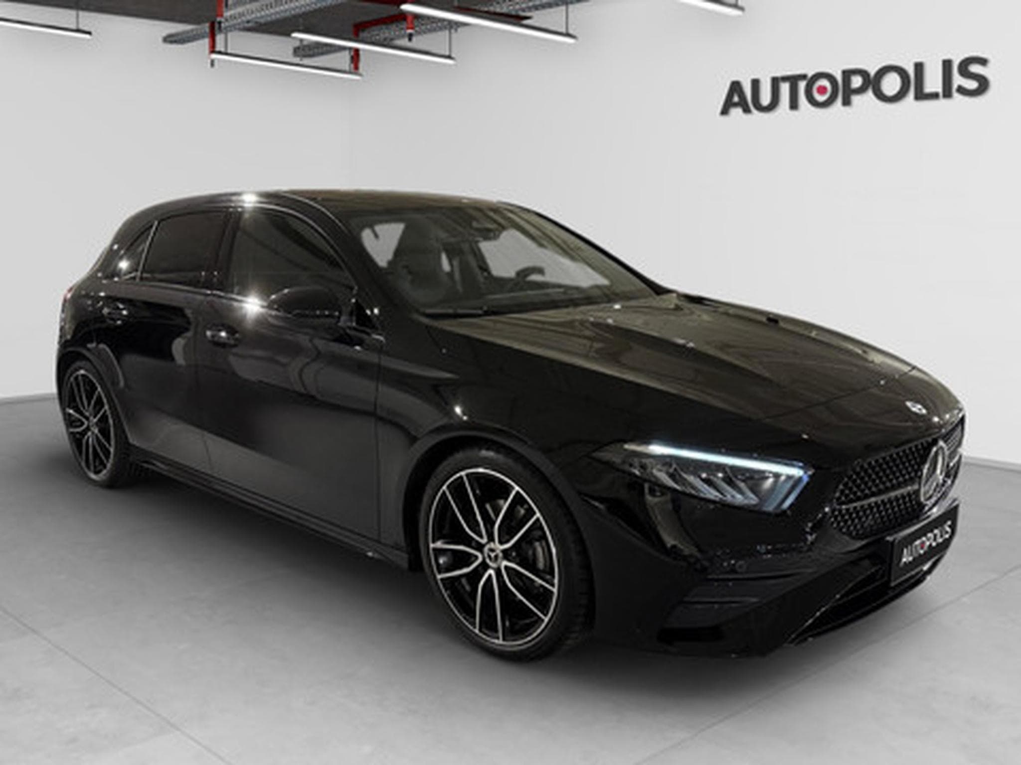 Mercedes A 200 1.3 hatchback AMG NIGHT EDITION (2026) - Foto 19