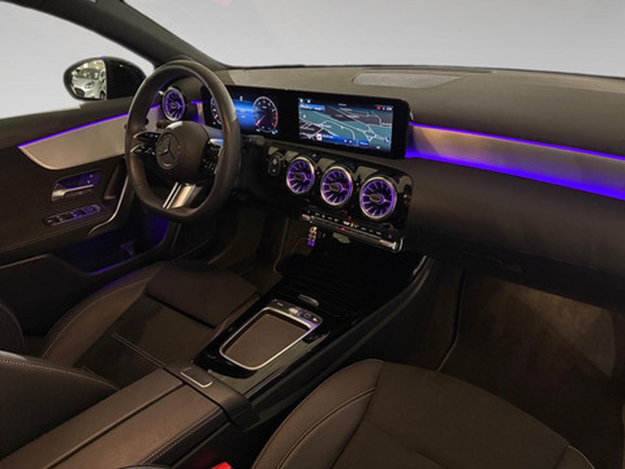 Mercedes A 200 1.3 hatchback AMG NIGHT EDITION (2026) - Foto 7