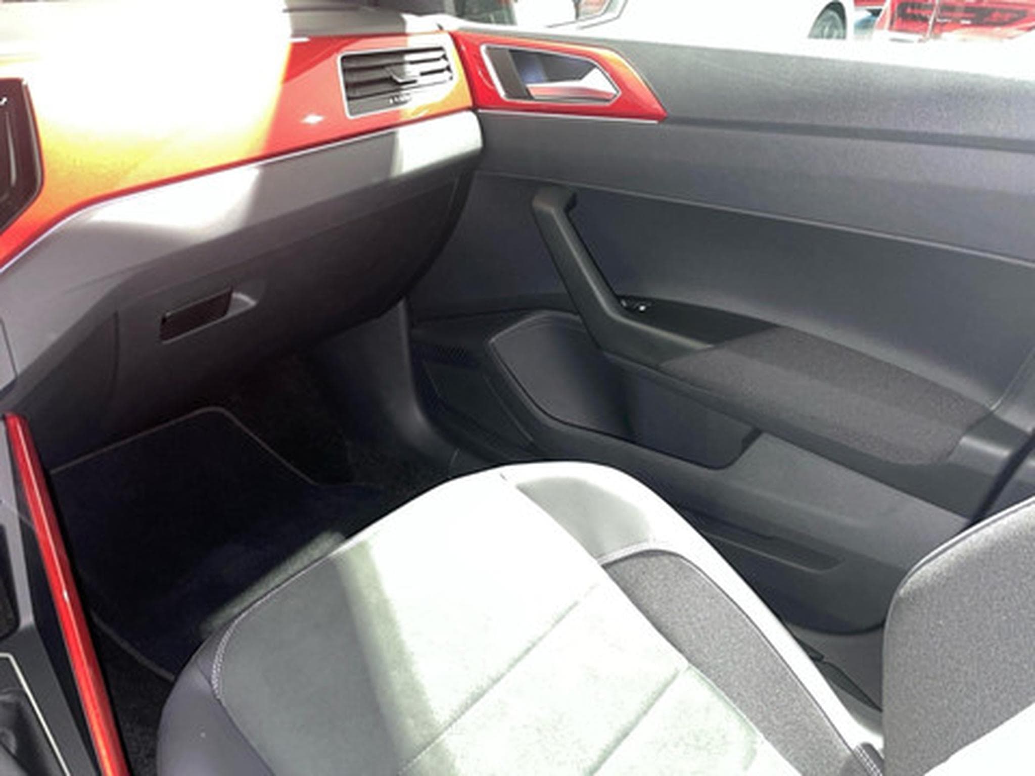 VW Polo 2.0 TSI OPF DSG GTI (2026) - Photo 9