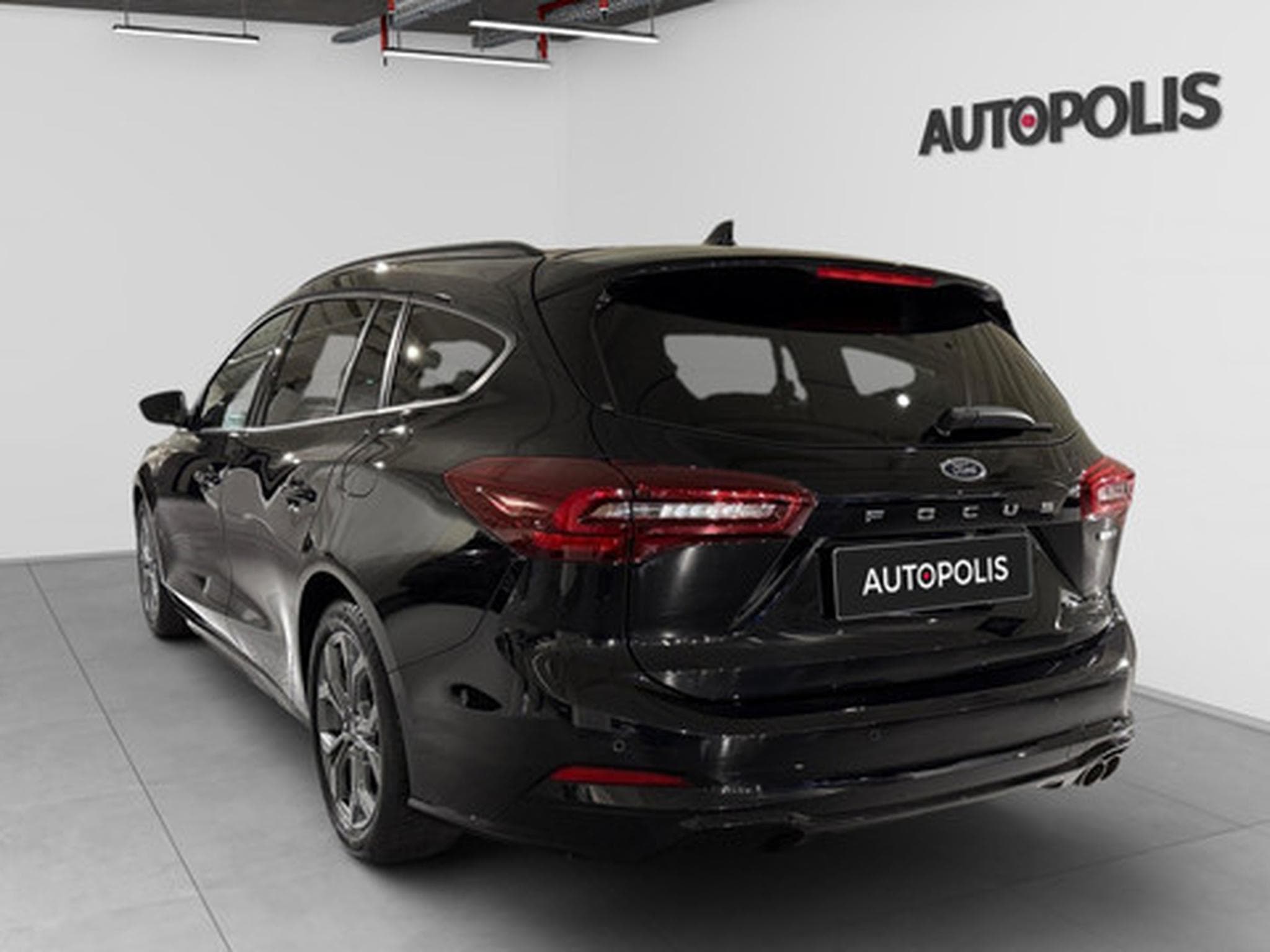 Ford Focus Clipper 1.0i EcoBoost MHEV 92kW ST-Line X (2026) - Photo 17