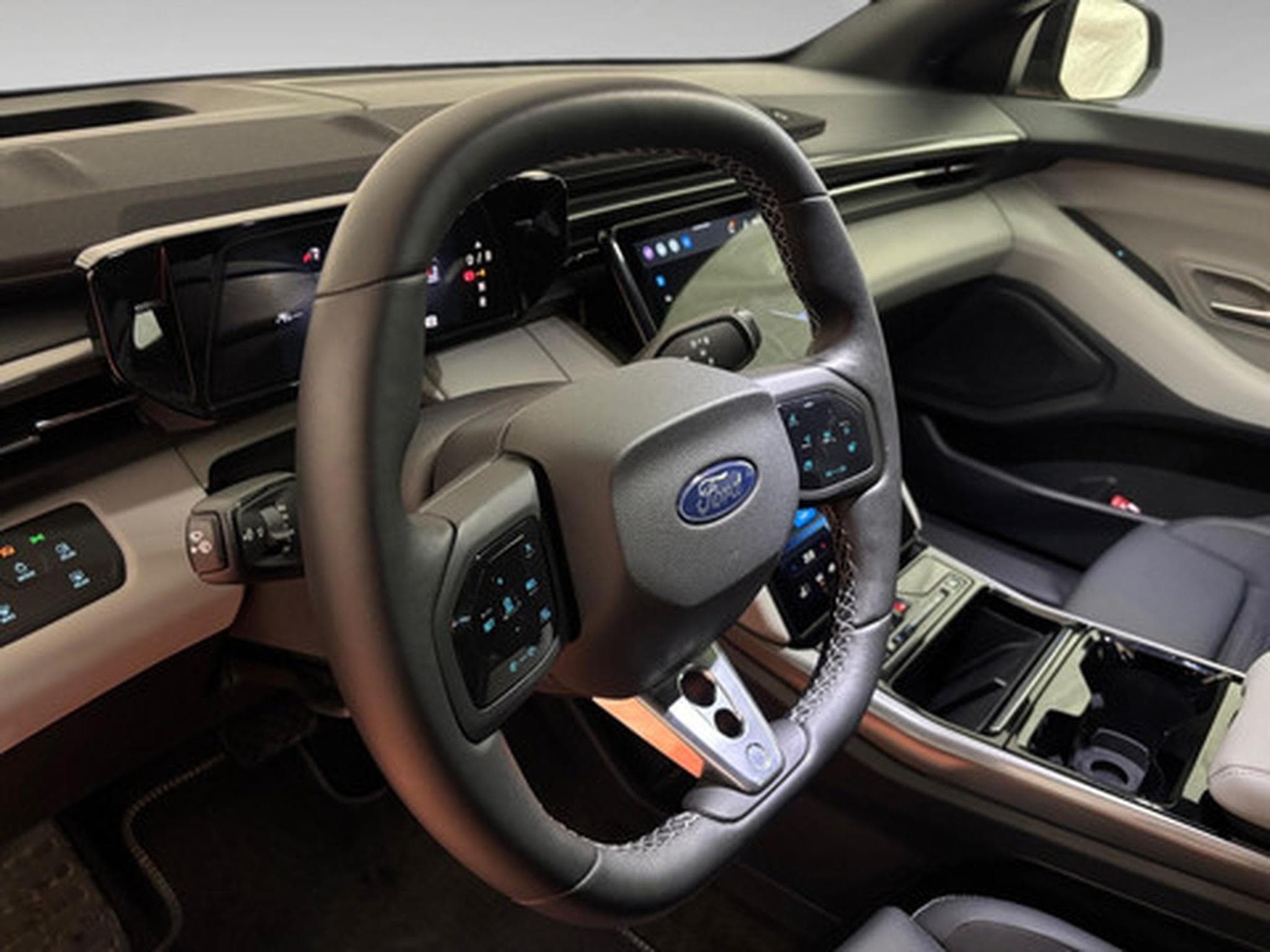 Ford Capri 79kWh Extended Range AWD (2026) - Photo 11