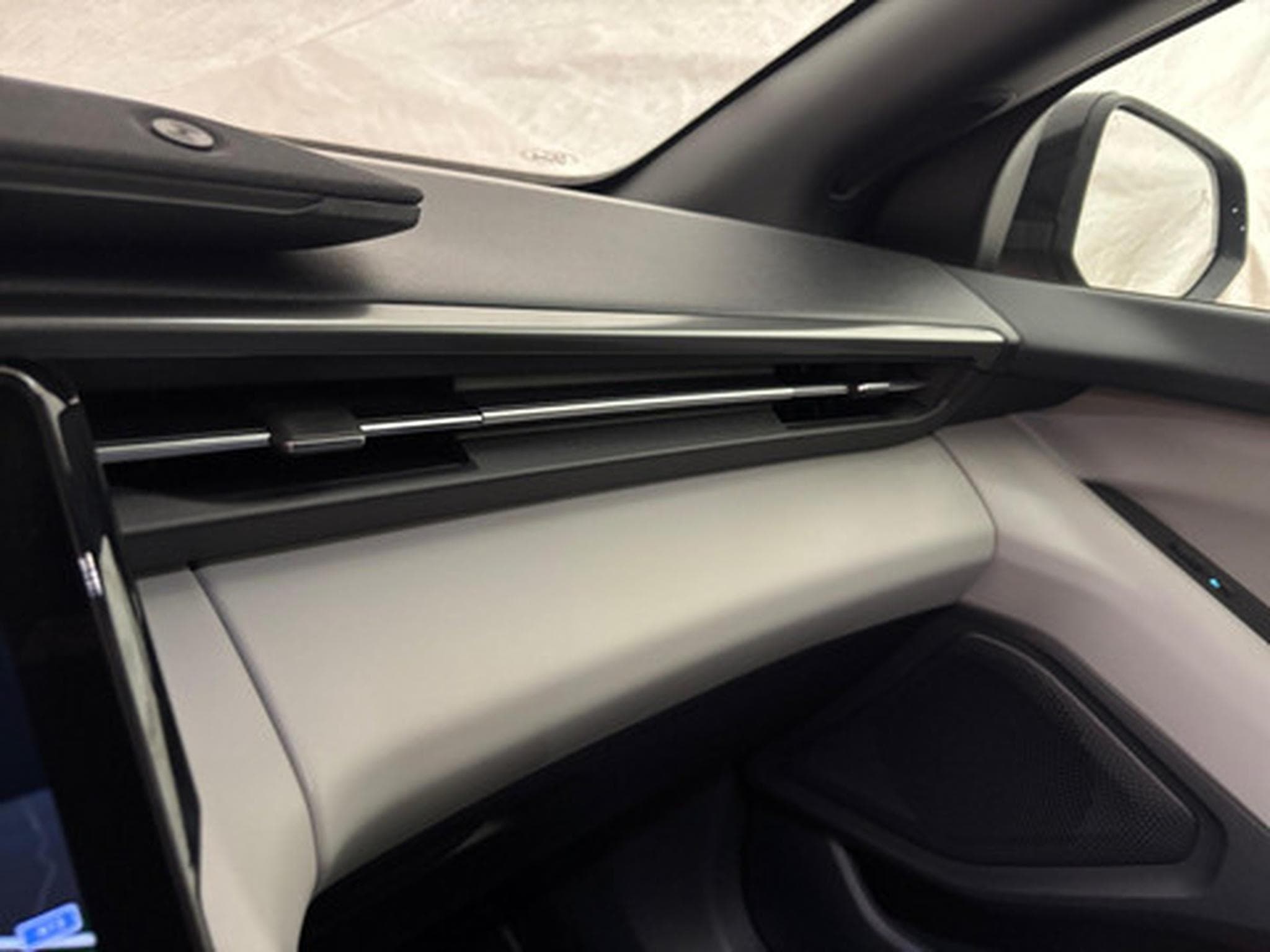 Ford Capri 79kWh Extended Range AWD (2026) - Photo 13