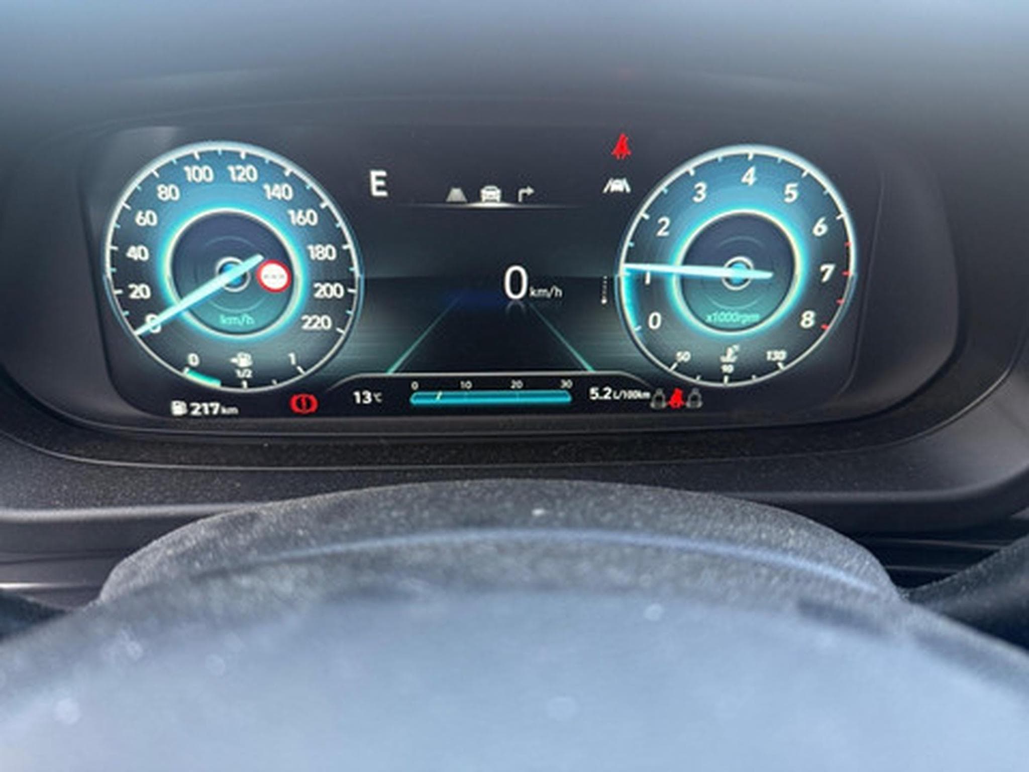 Hyundai Bayon 1.0 TGDi 100 6MT Twist (2023) - Photo 2