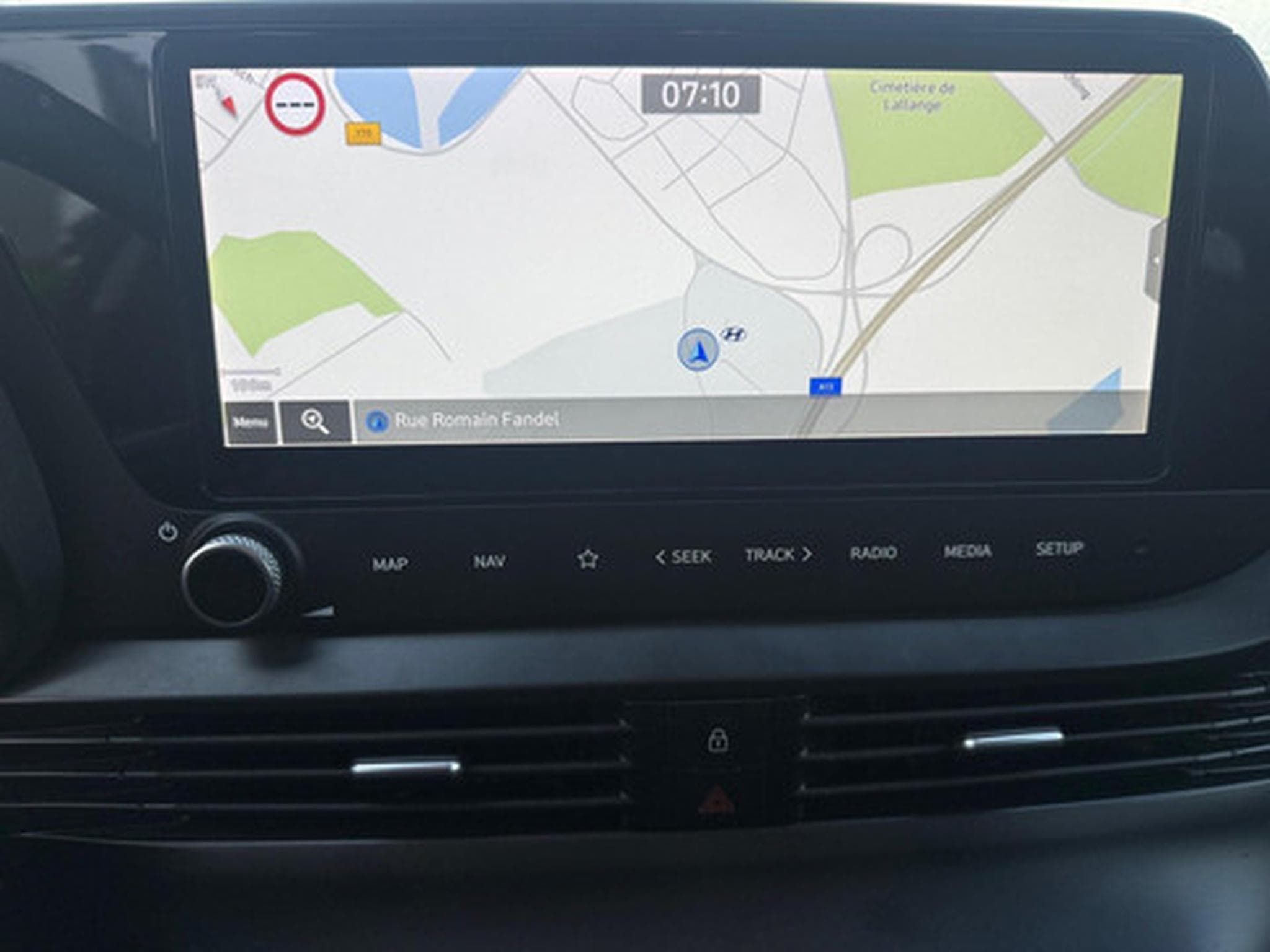 Hyundai Bayon 1.0 TGDi 100 6MT Twist (2023) - Photo 3