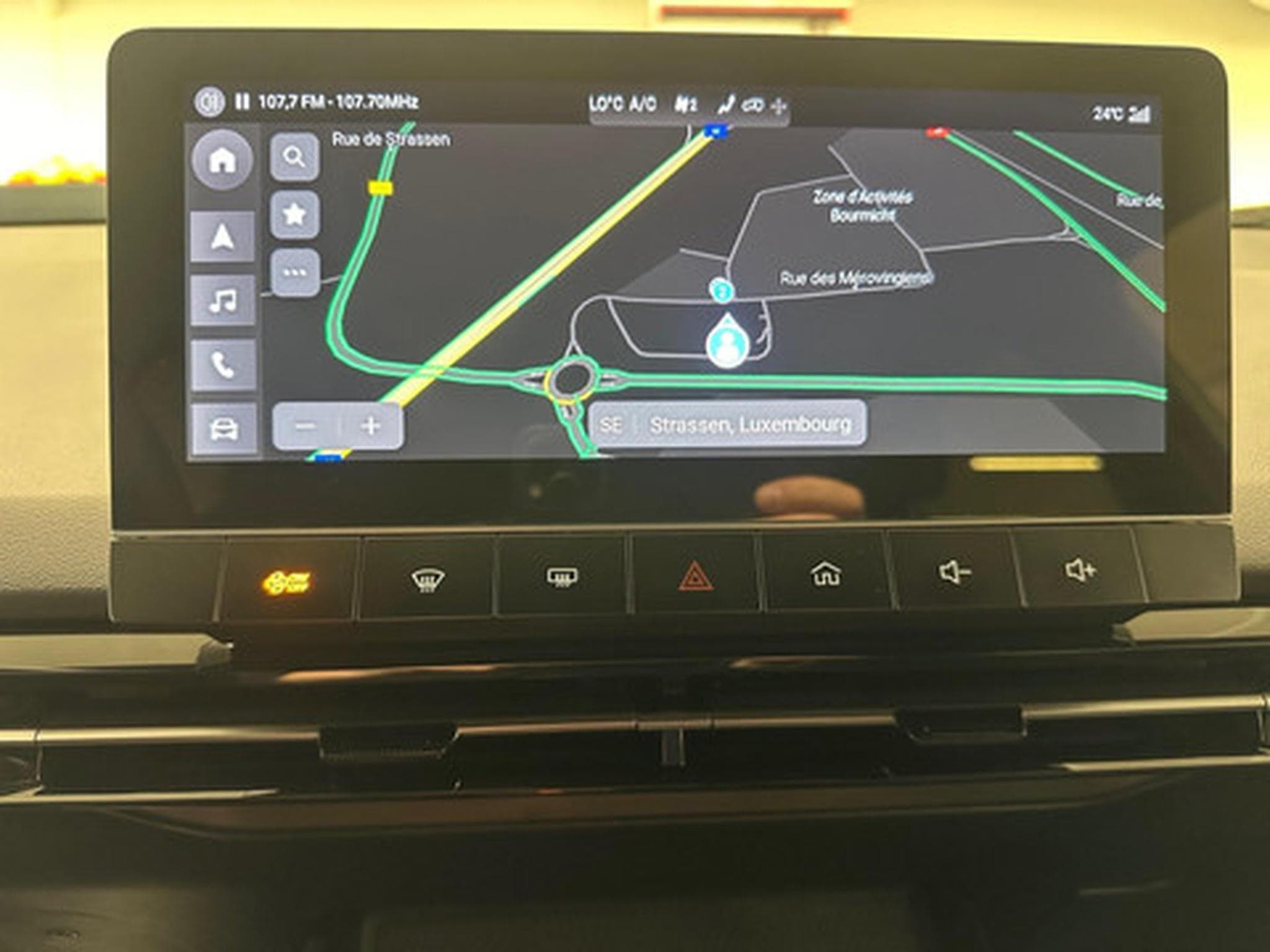 MG MG4 X POWER (2026) - Photo 19