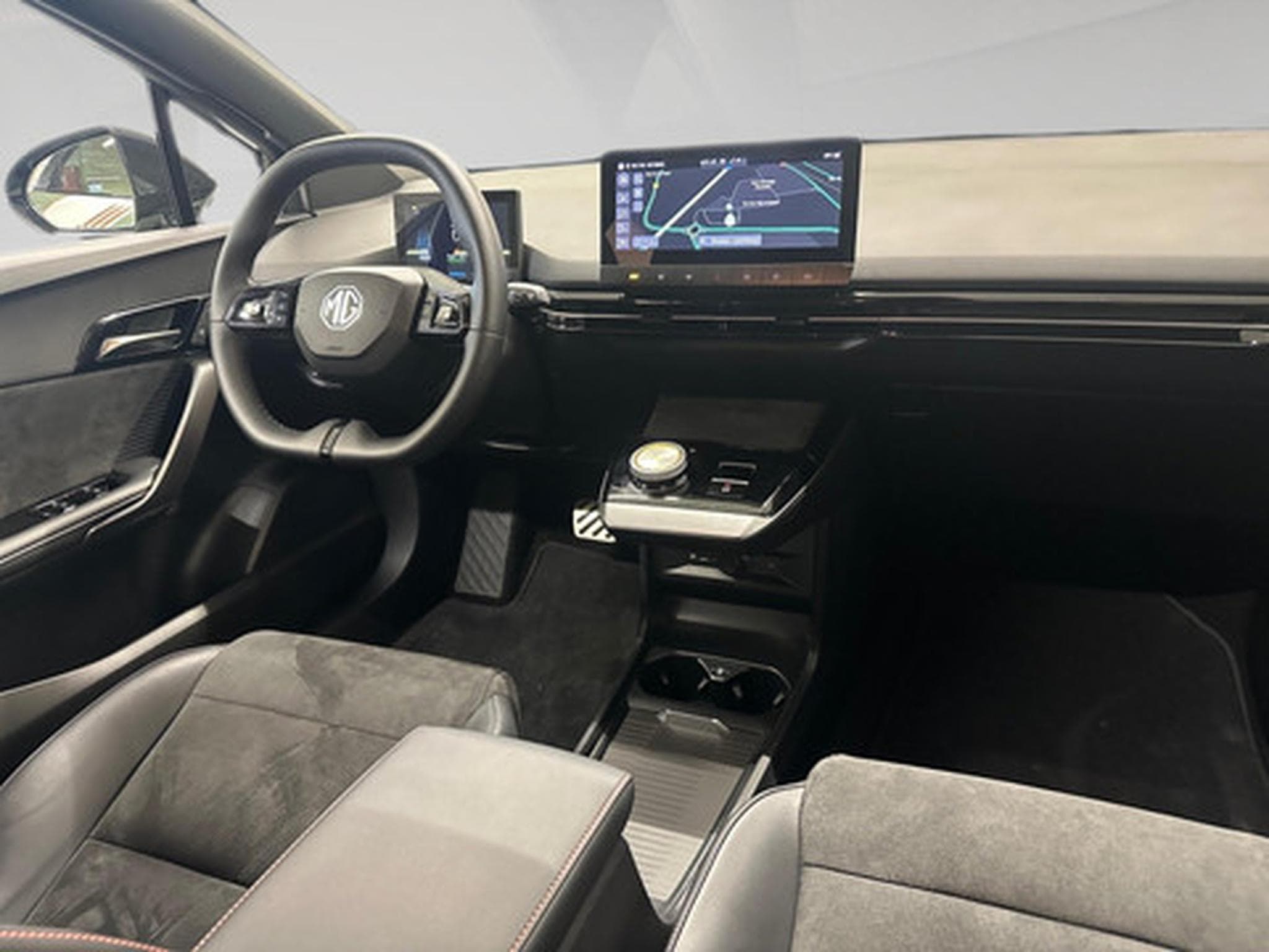 MG MG4 X POWER (2026) - Photo 20