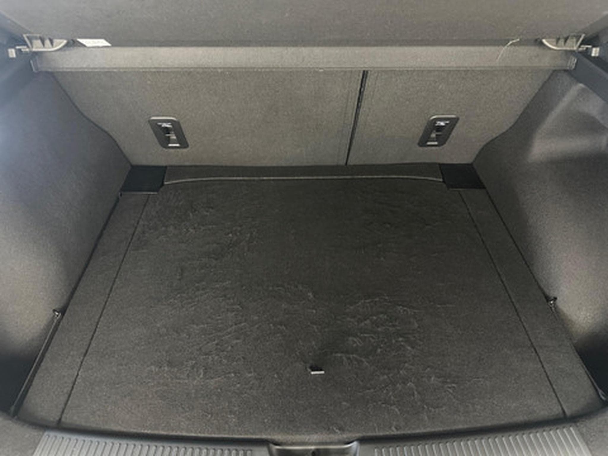 MG MG4 X POWER (2026) - Photo 21