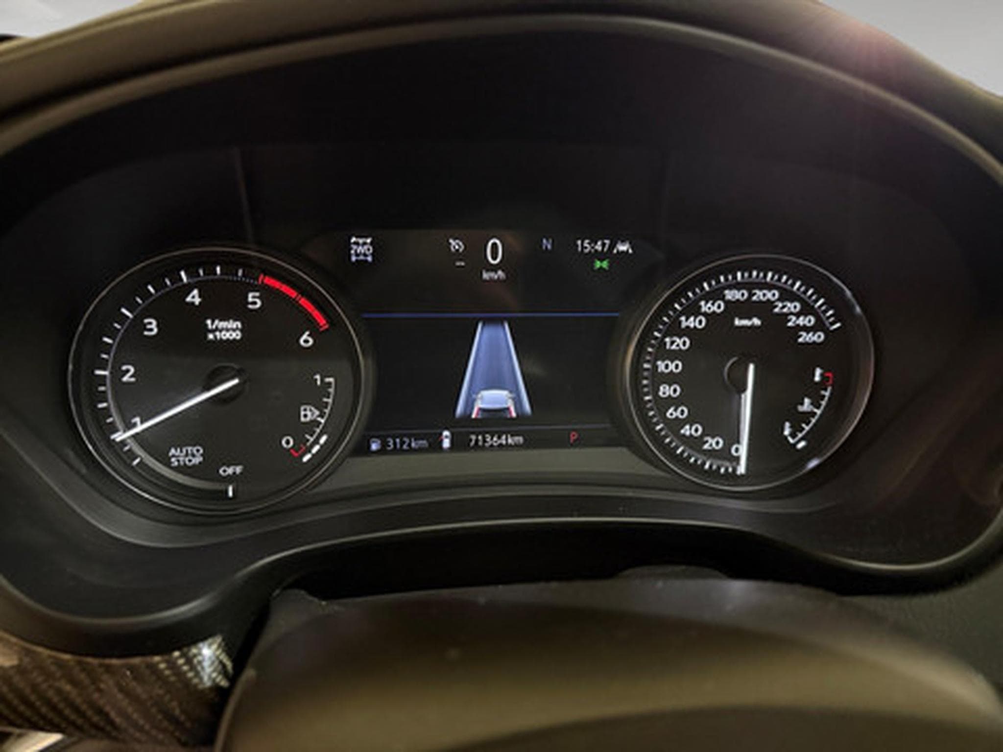 Cadillac XT4 2.0 350D AWD Sport Auto. (2026) - Photo 2