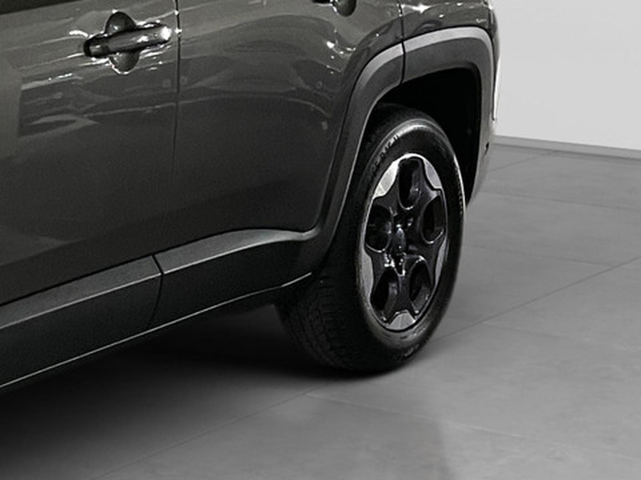 Jeep Renegade 1.6 MJD 130 4x2 MTX 80th (2021) - Photo 20