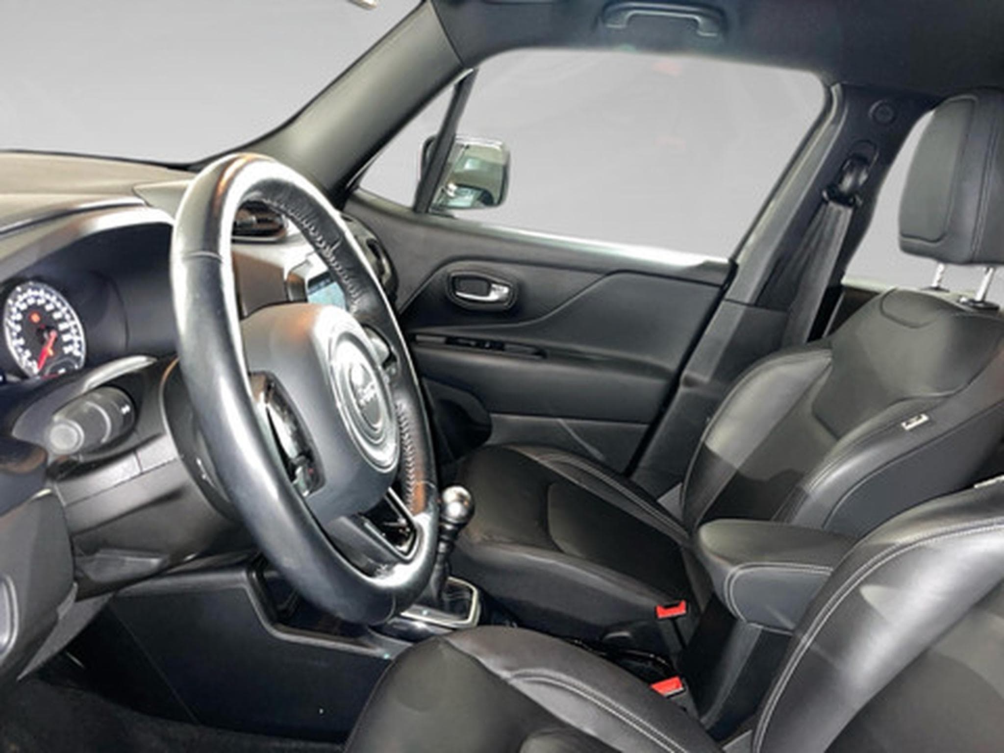 Jeep Renegade 1.6 MJD 130 4x2 MTX 80th (2021) - Photo 4