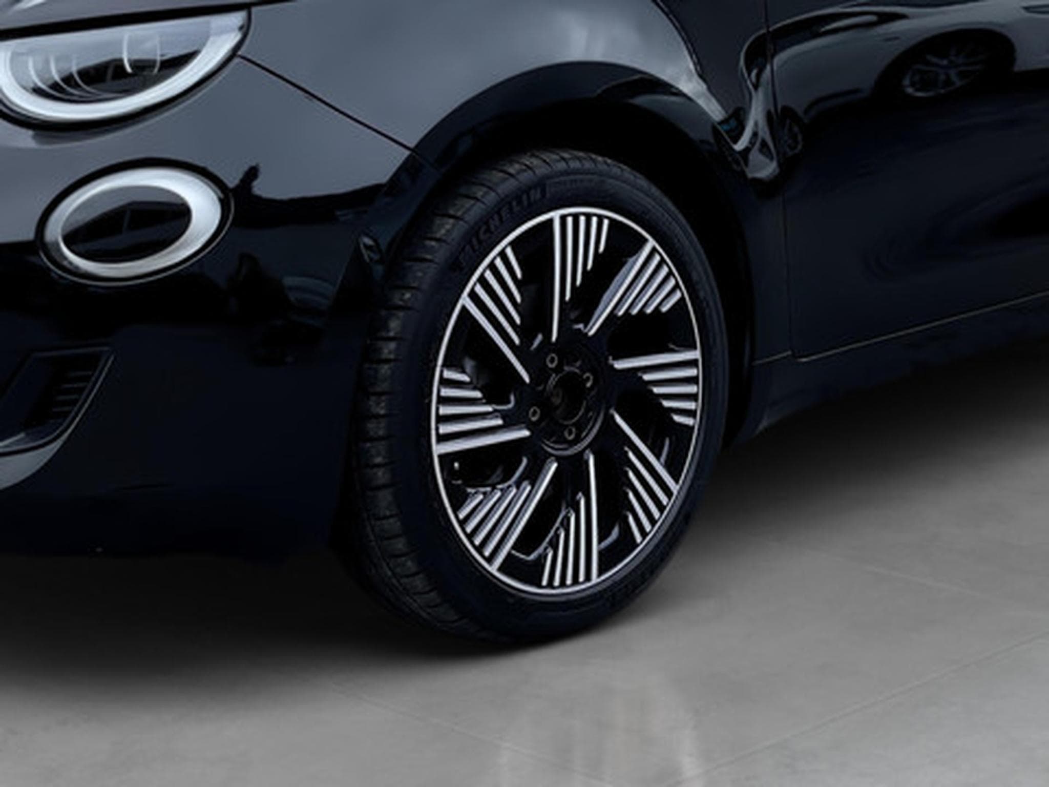 Fiat 500 500e ELECTRIC CABRIO 42KWh (2026) - Photo 19