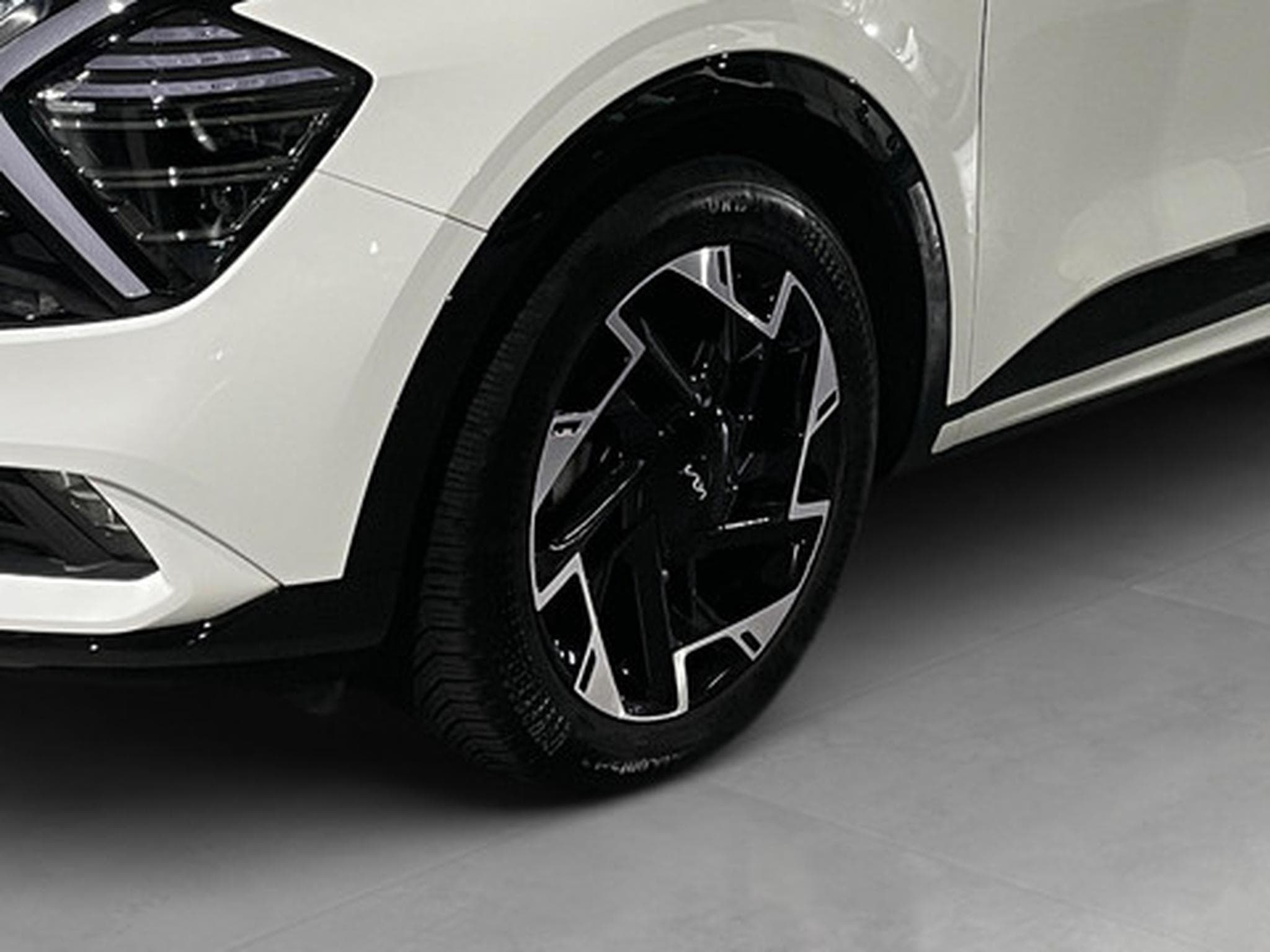 Kia Sportage 1.6 T-GDi 48V 7DCT GT Line (2026) - Photo 20