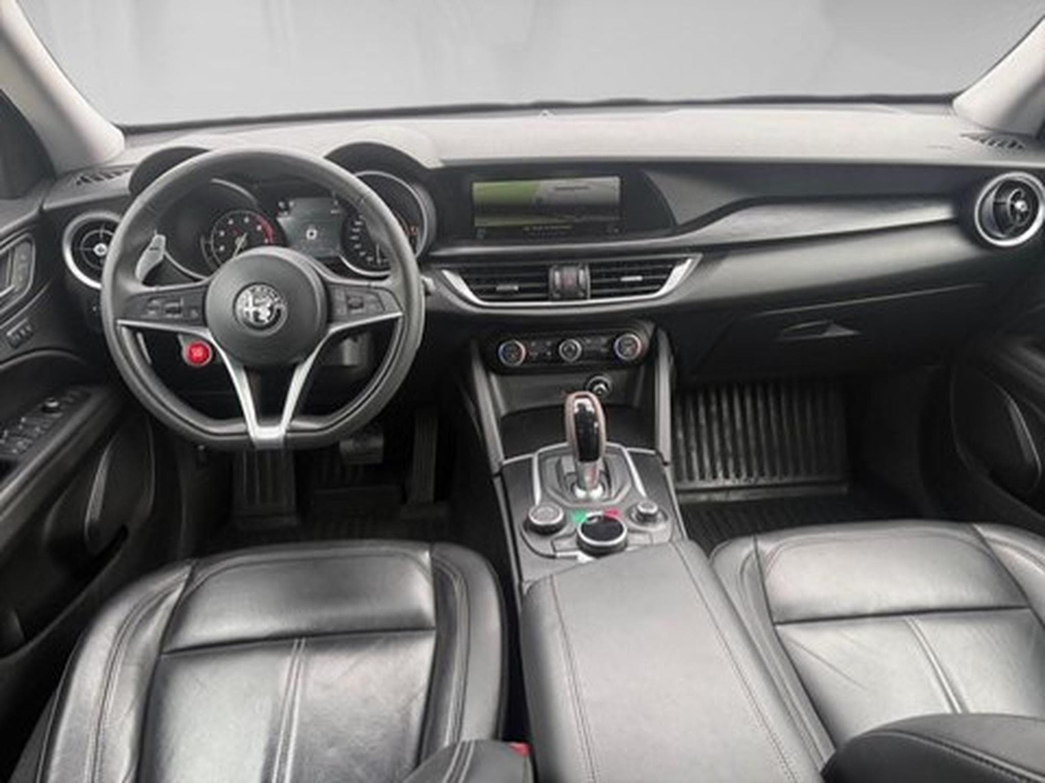 Alfa-Romeo Stelvio 2.0 280 Lusso AWD (2019) - Foto 5