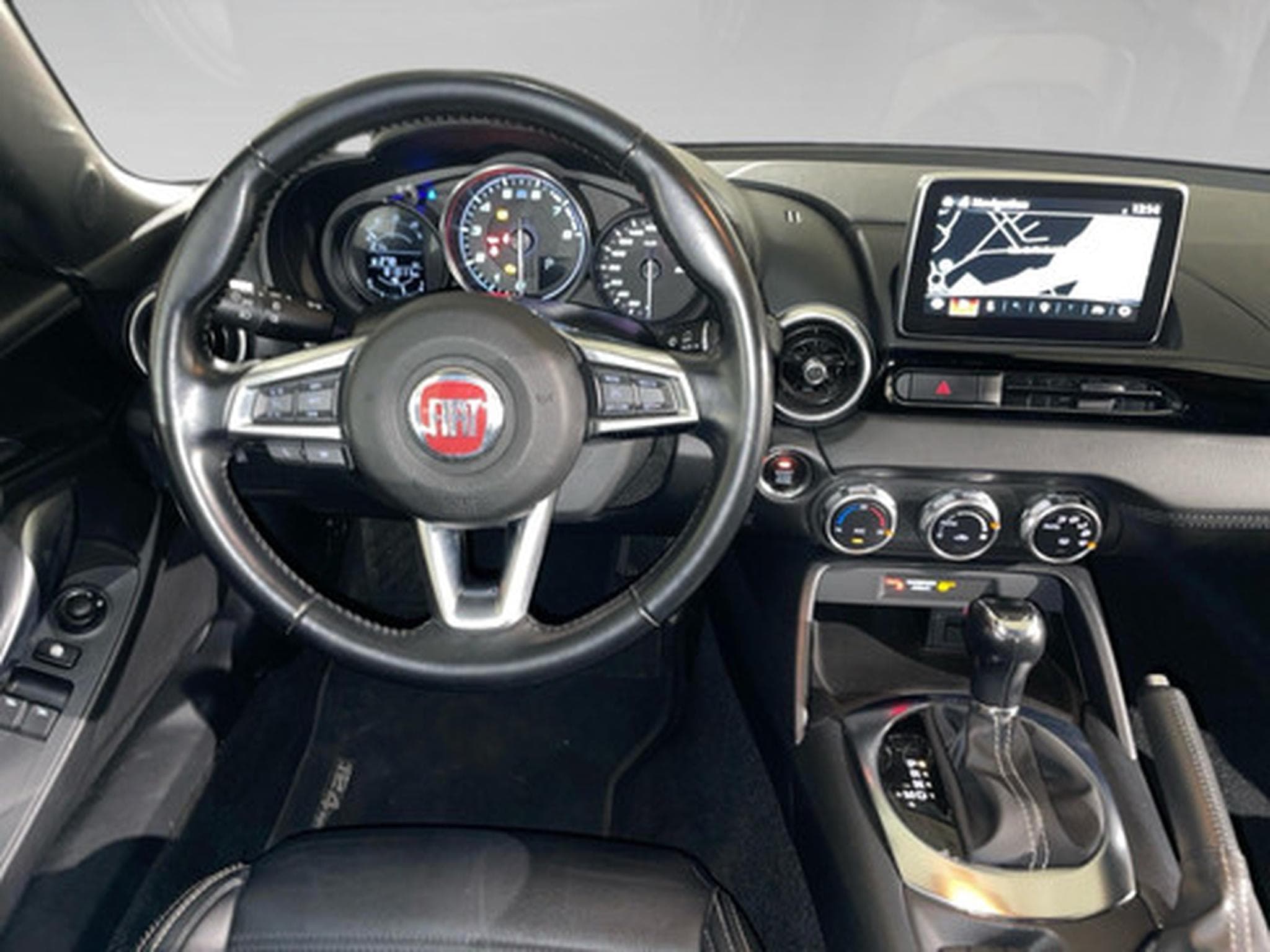 Fiat 124 Spider 124 SPIDER LUSSO 1.4 Multiair 140 pk Aut (2026) - Photo 6