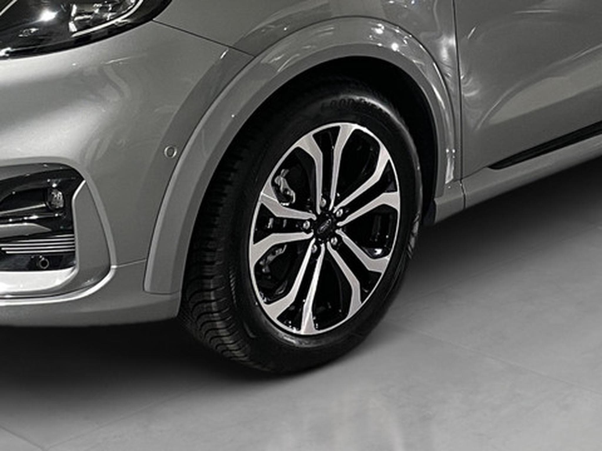 Ford Puma 1,0 EcoBoost Hybrid 114kW ST-Line Auto (2026) - Photo 20