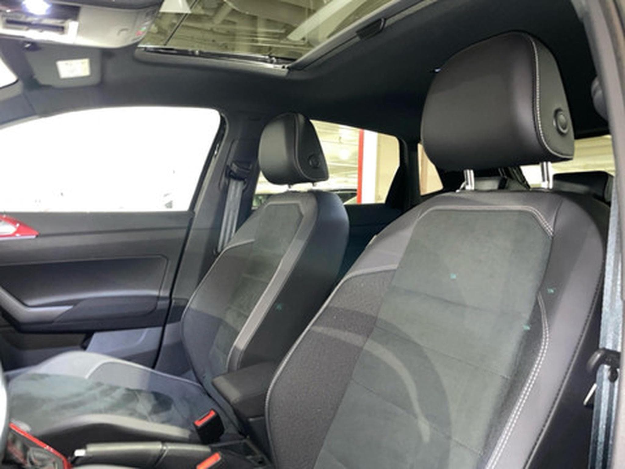 VW Polo 2.0 TSI OPF DSG GTI (2026) - Photo 13