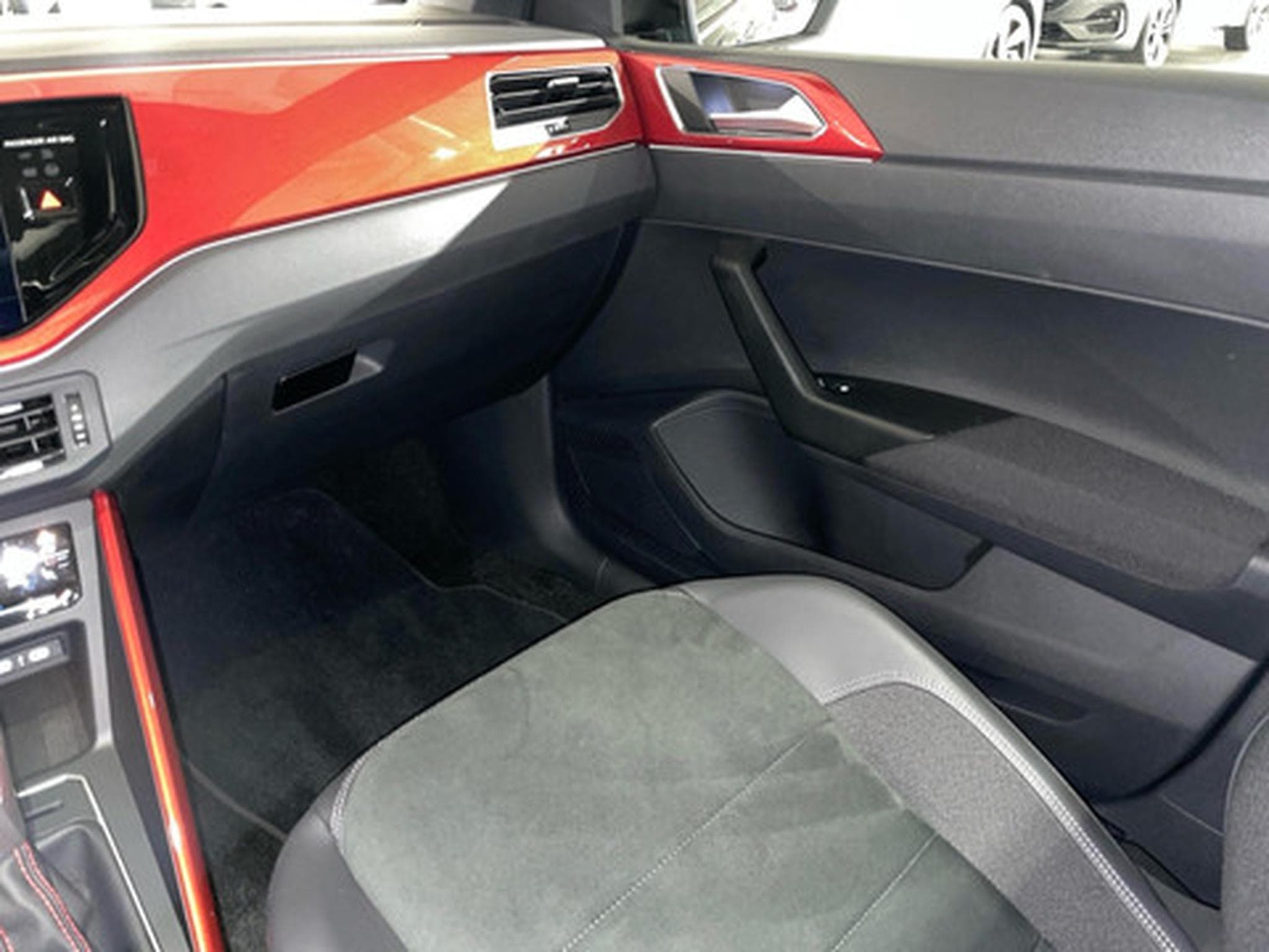 VW Polo 2.0 TSI OPF DSG GTI (2026) - Photo 9