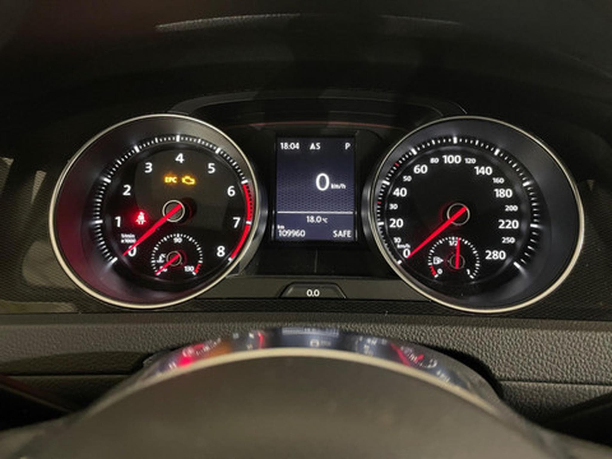 VW Golf 2.0 VII GTI Performance (2026) - Photo 2