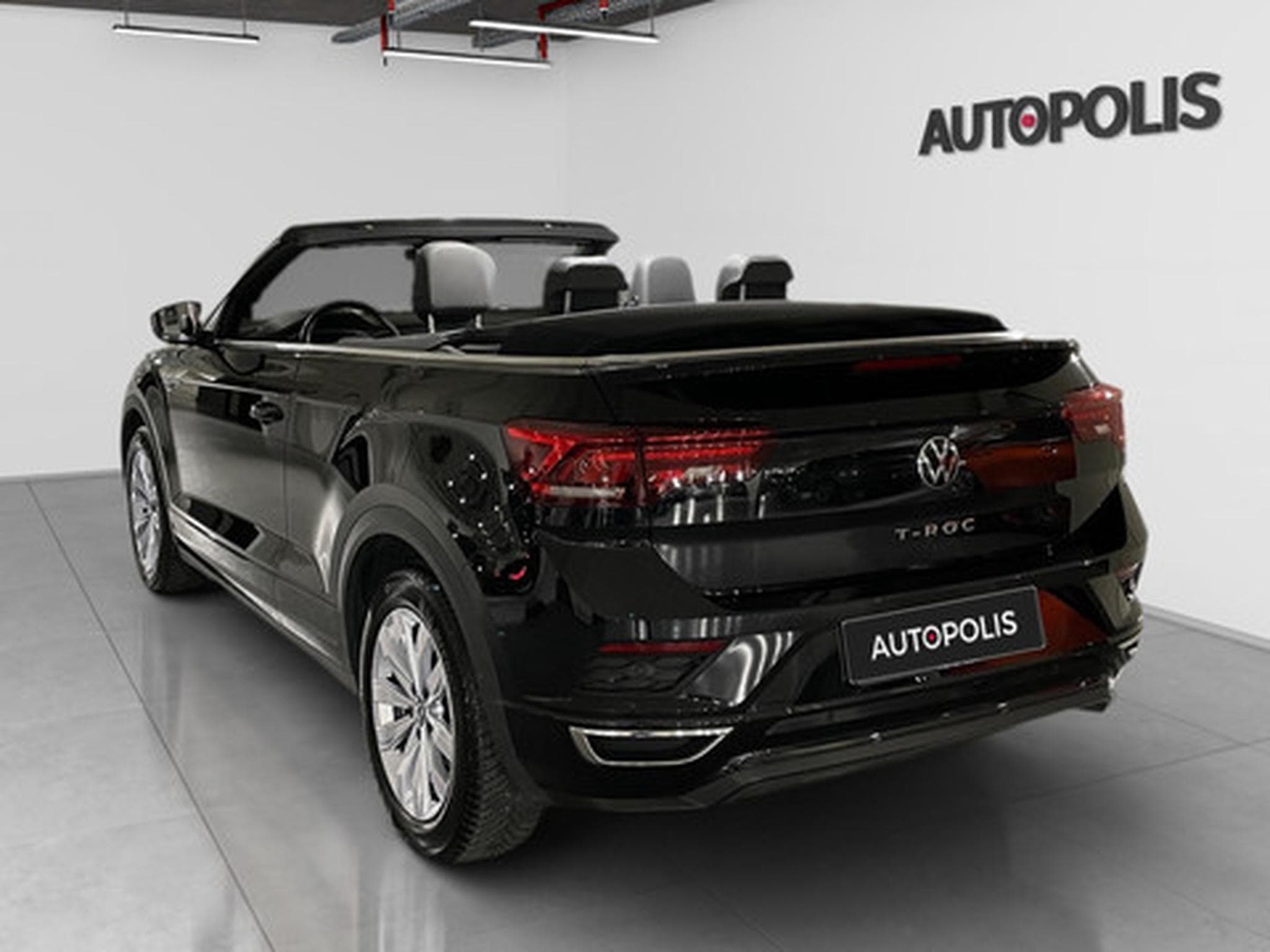 VW T-Roc Cabrio 1.0 TSI R-LINE (2026) - Photo 18